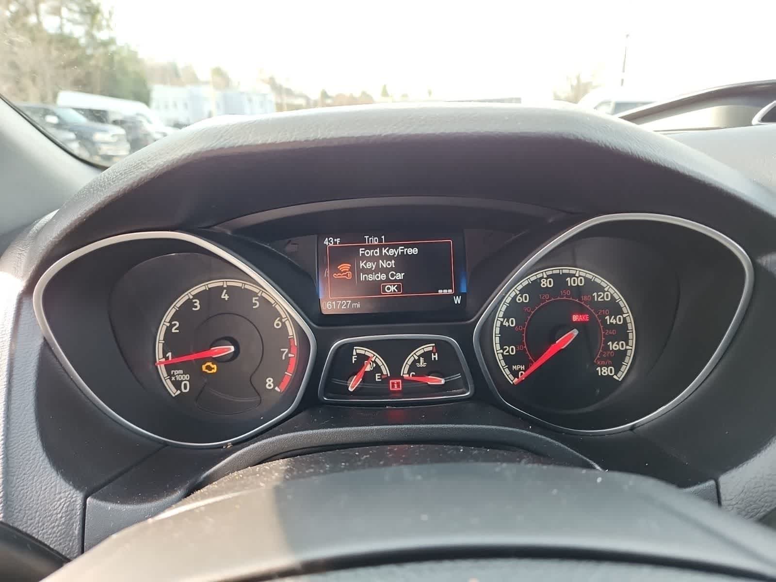 Thumbnail: 2017 Ford Focus - 9