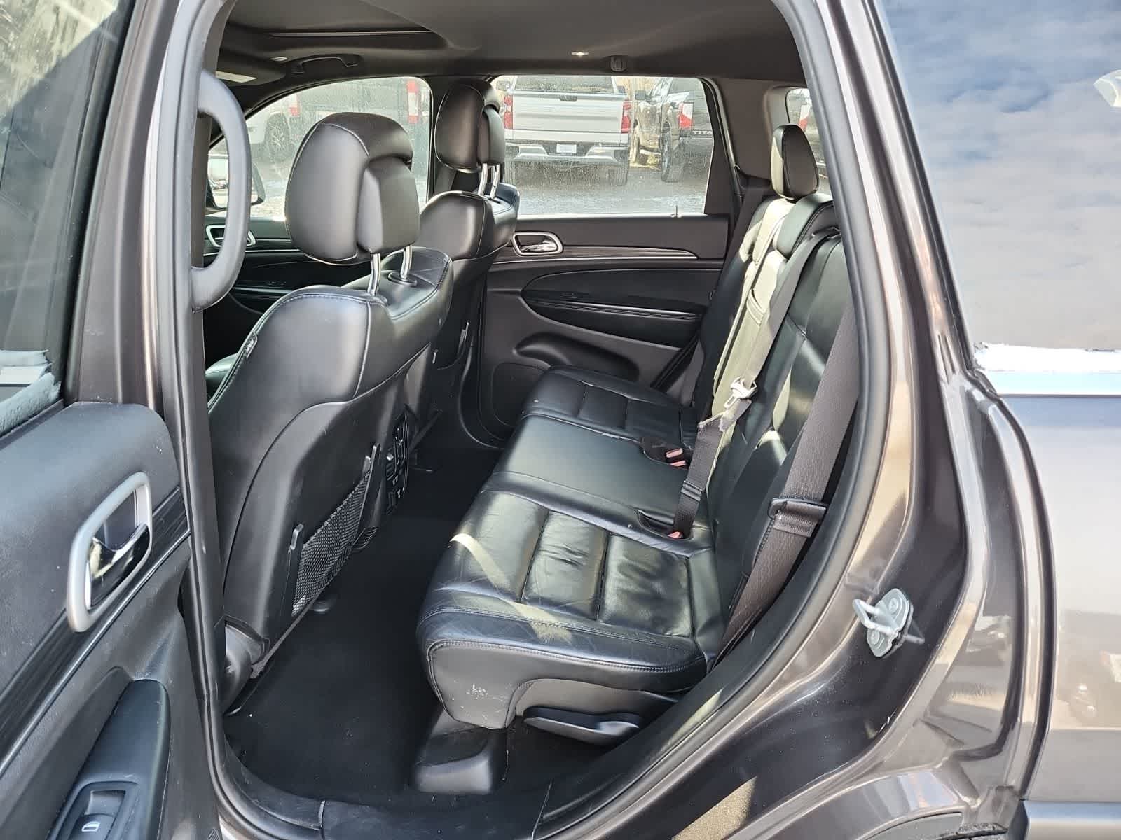 Thumbnail: 2020 Jeep Grand Cherokee - 26