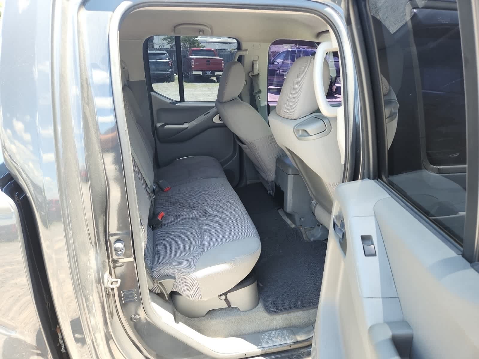 Thumbnail: 2012 Nissan Frontier - 24