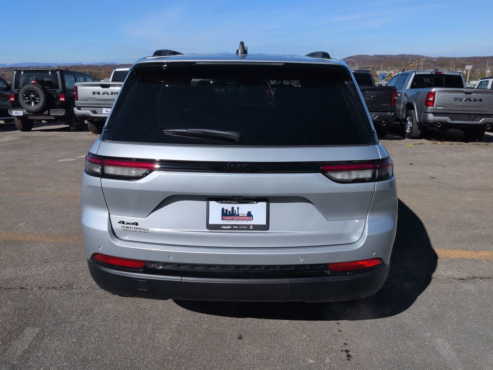 Thumbnail: 2025 Jeep Grand Cherokee - 7