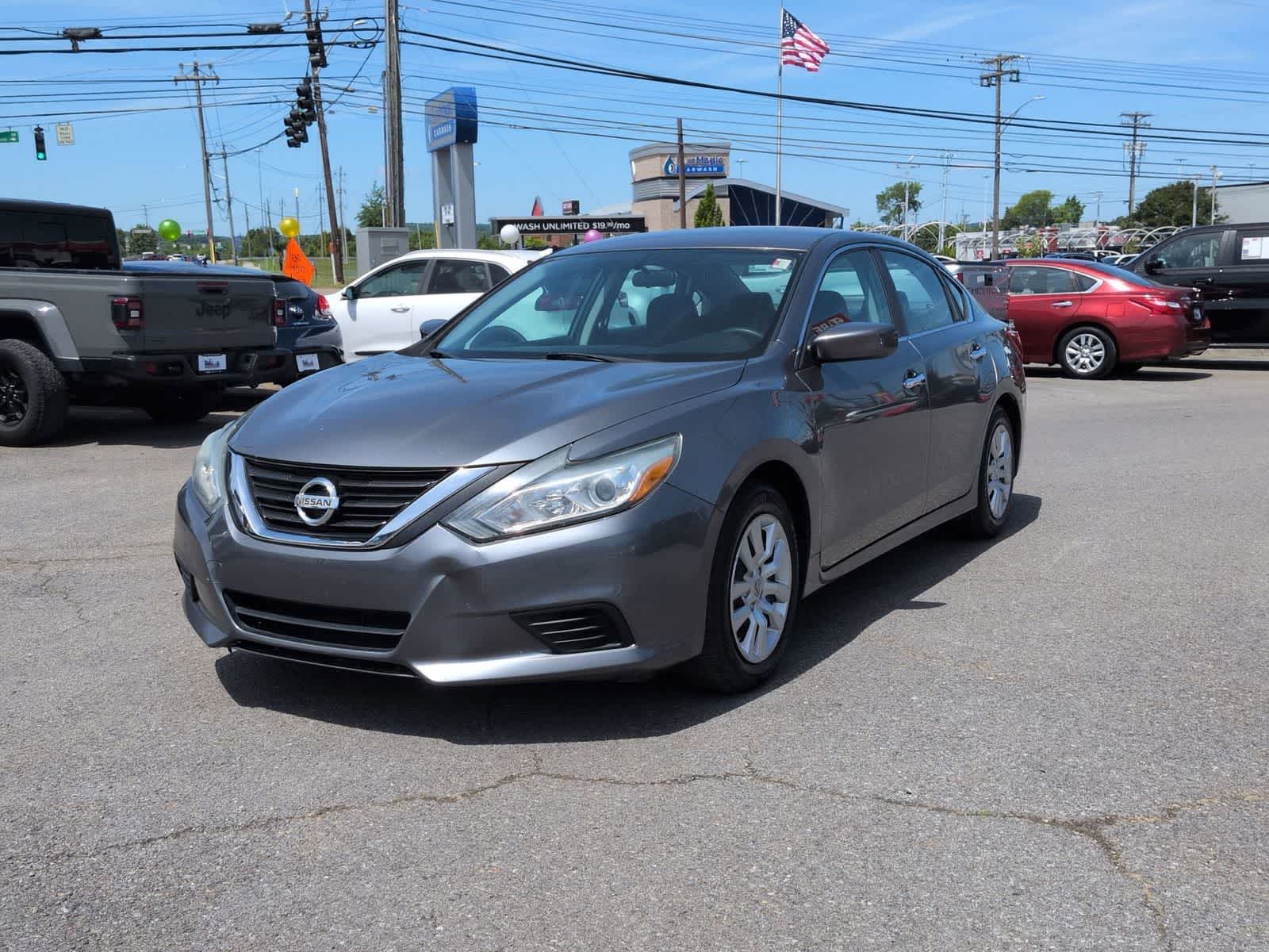 Thumbnail: 2016 Nissan Altima - 4
