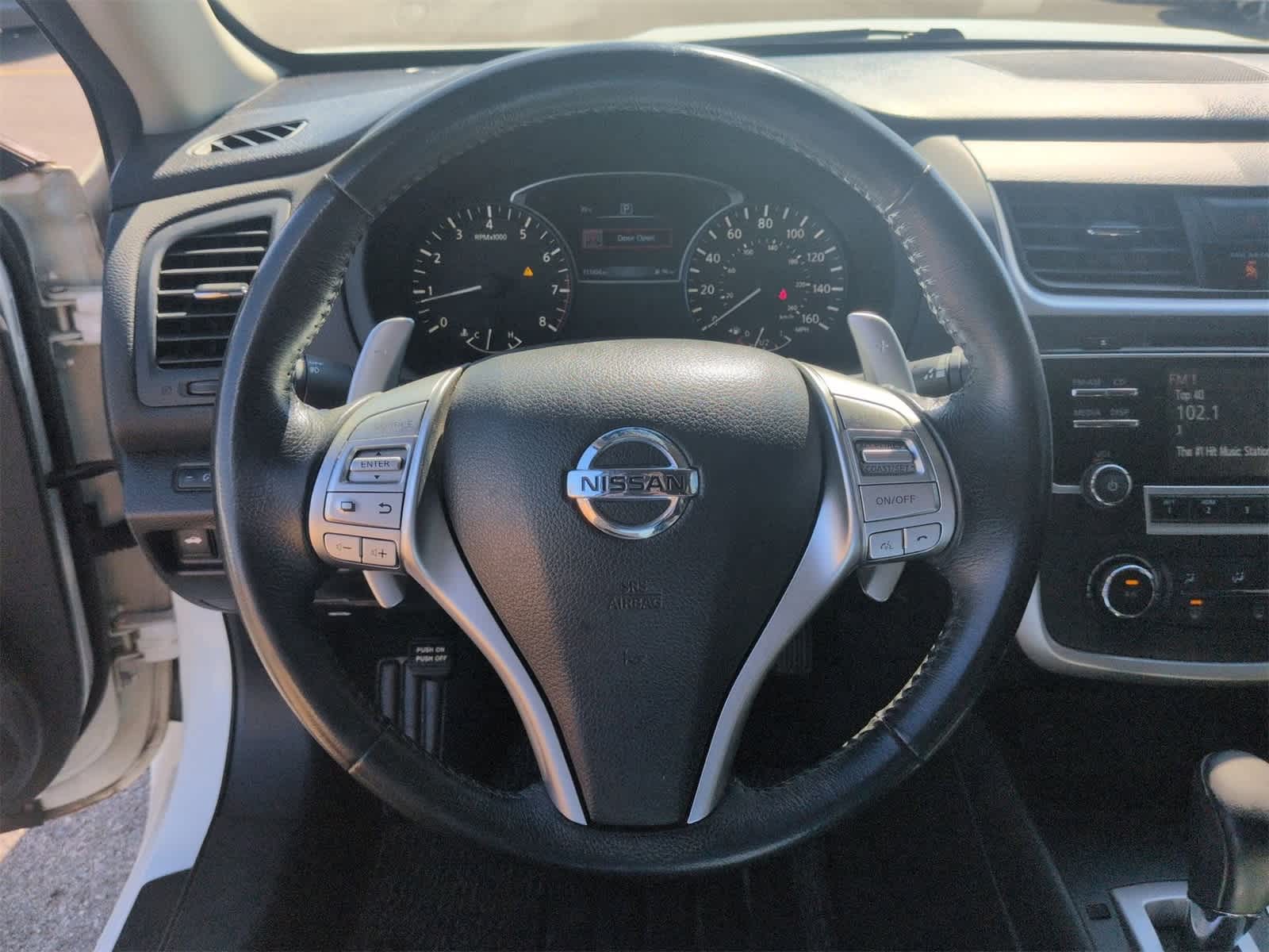 Thumbnail: 2016 Nissan Altima - 21