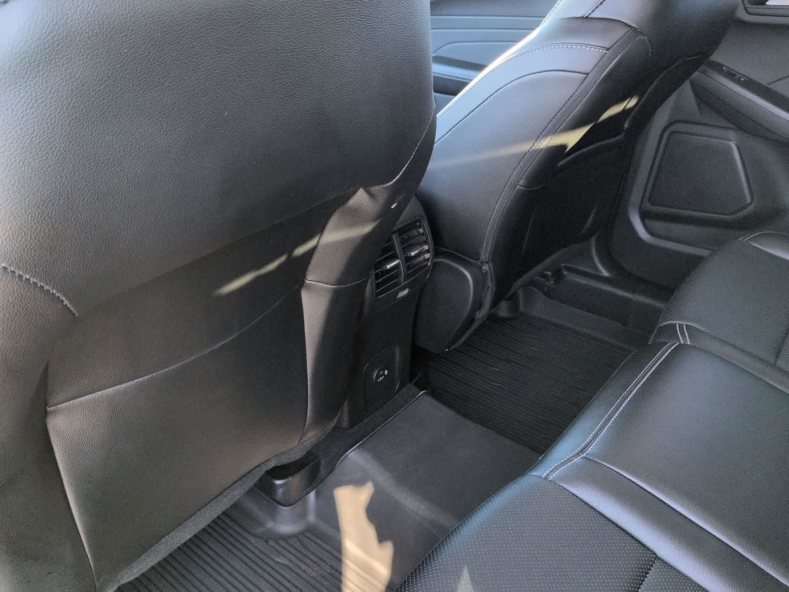 Thumbnail: 2022 Ford Escape - 9