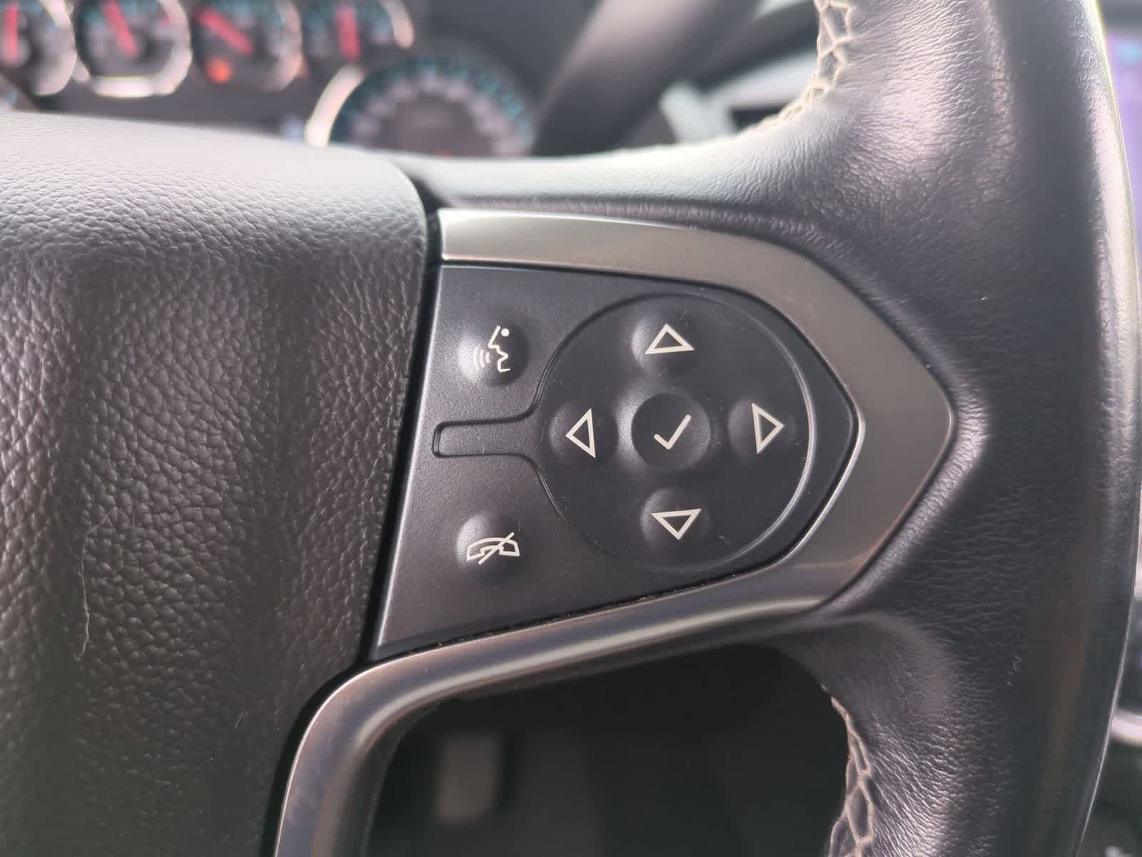 Thumbnail: 2020 Chevrolet Suburban - 23