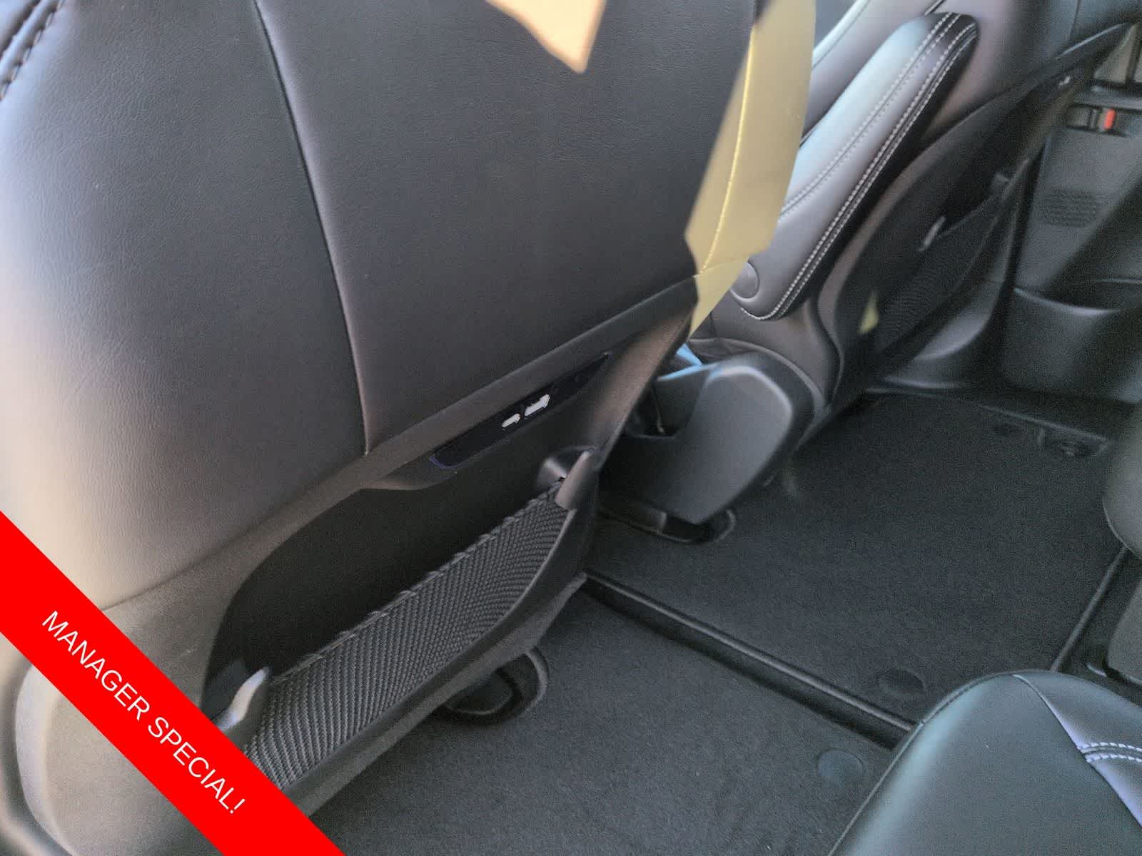 Thumbnail: 2026 Chrysler Pacifica - 10