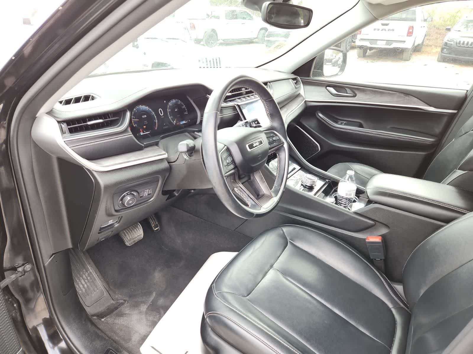 Thumbnail: 2021 Jeep Grand Cherokee L - 13