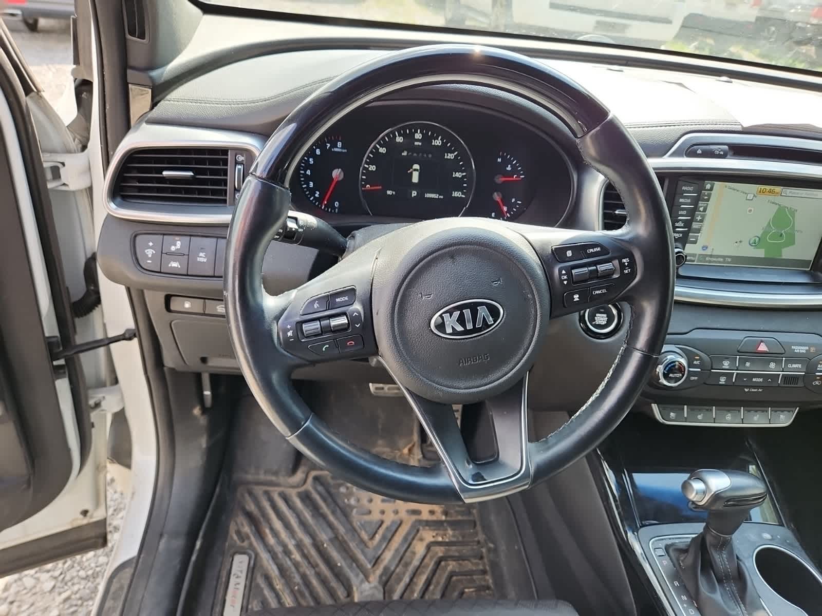 Thumbnail: 2018 Kia Sorento - 12