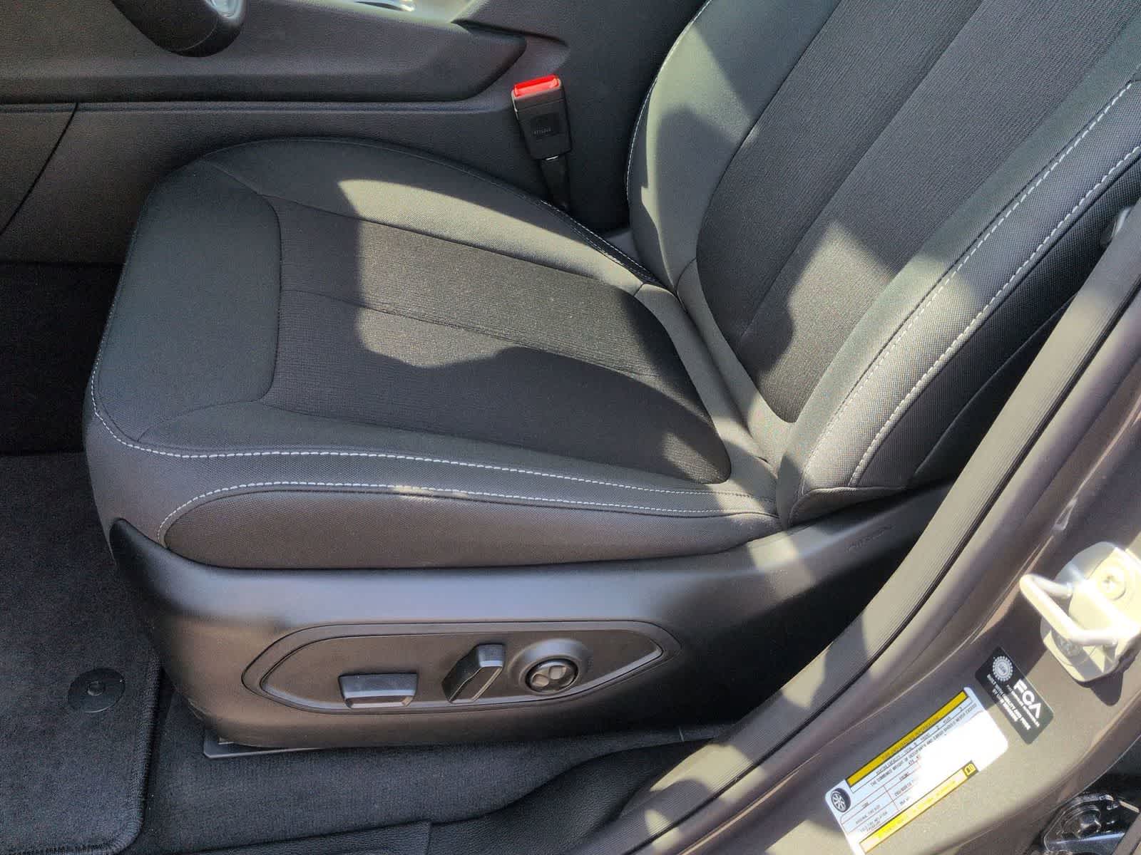 Thumbnail: 2026 Jeep Grand Cherokee - 17