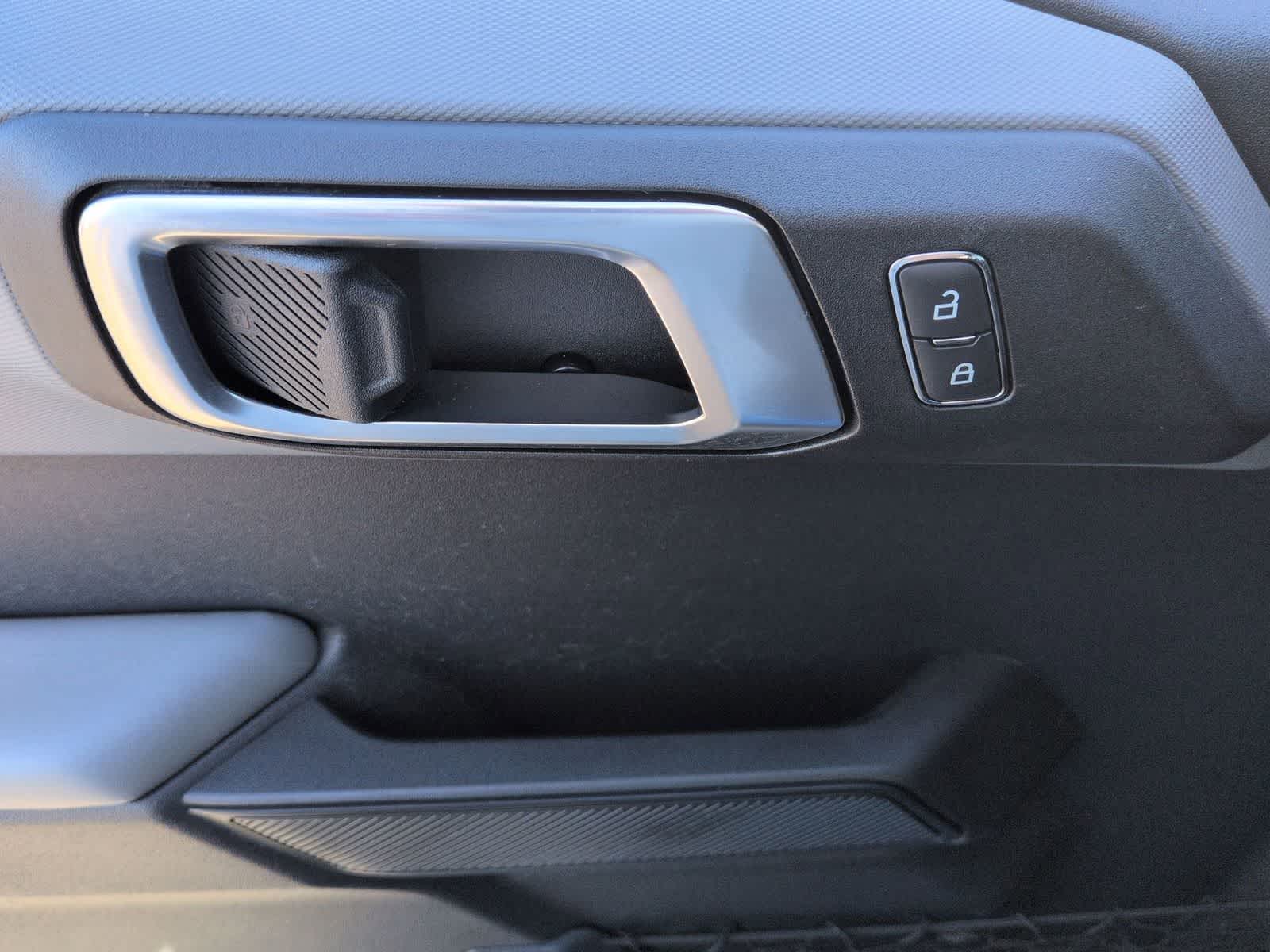 Thumbnail: 2022 Ford Bronco - 15