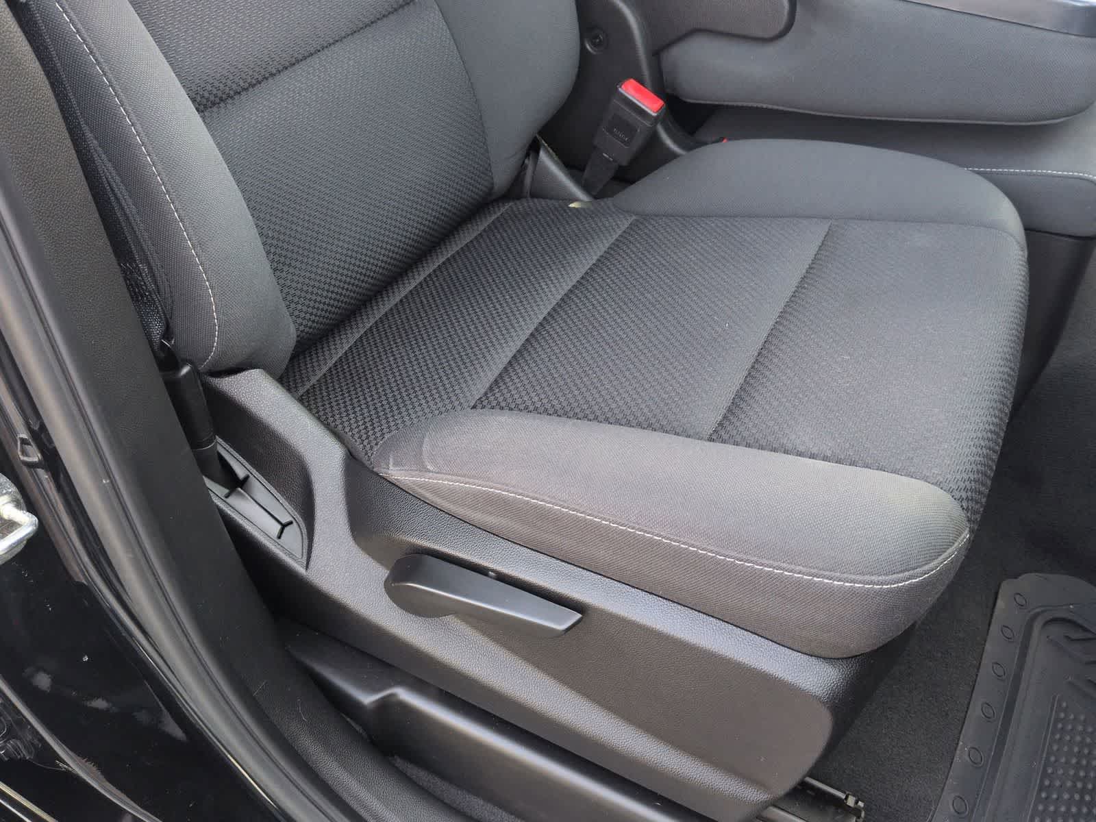 Thumbnail: 2019 Chevrolet Silverado 1500 - 20