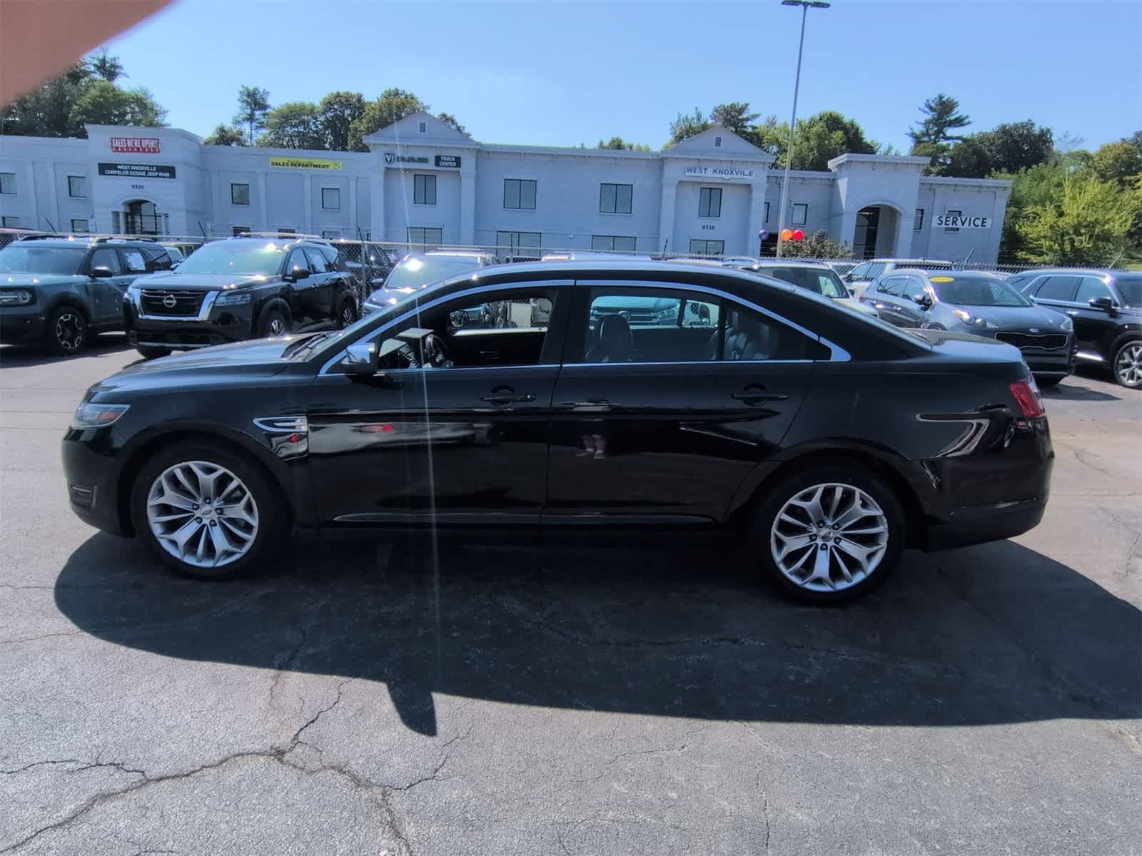 Thumbnail: 2017 Ford Taurus - 5