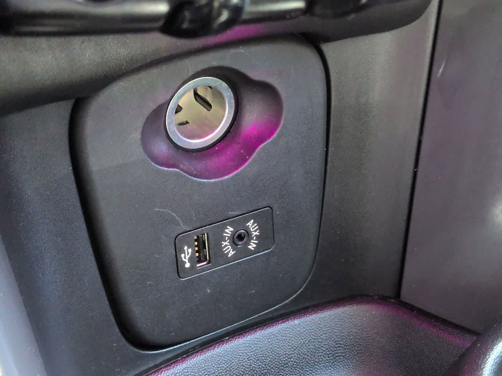 Thumbnail: 2015 MINI Cooper Hardtop - 28