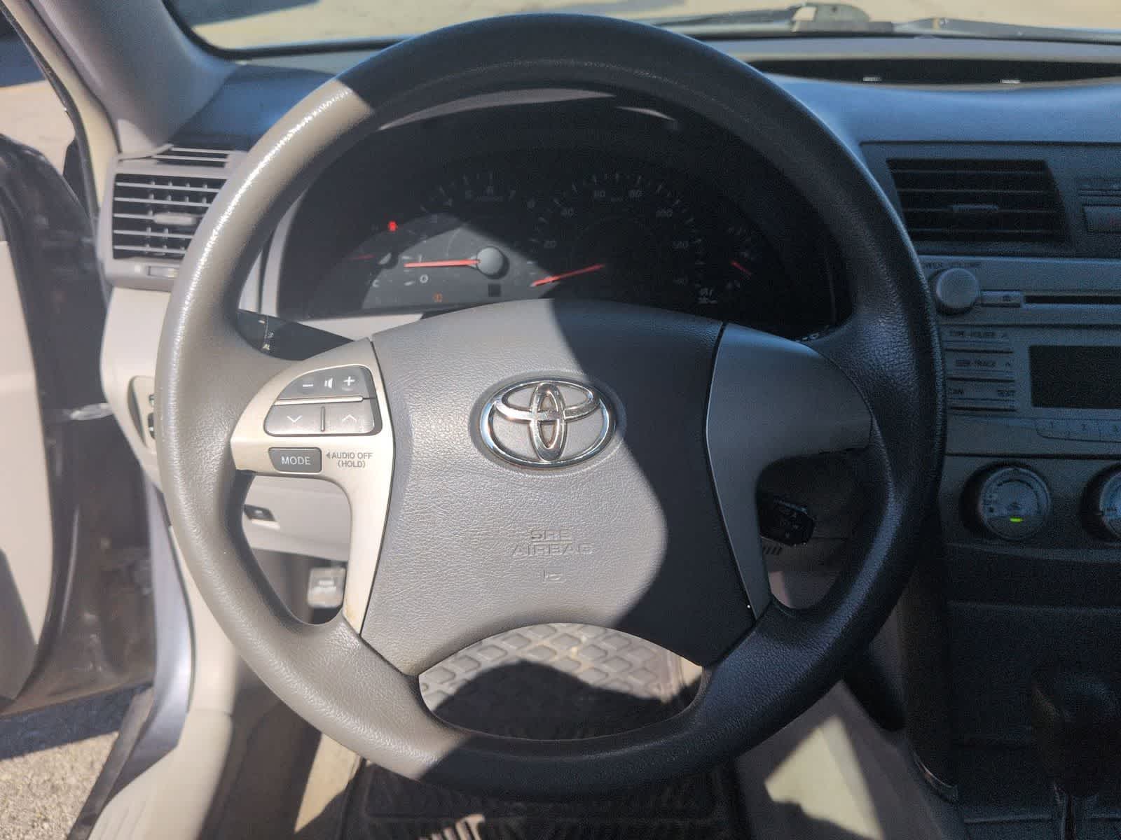 Thumbnail: 2011 Toyota Camry - 21