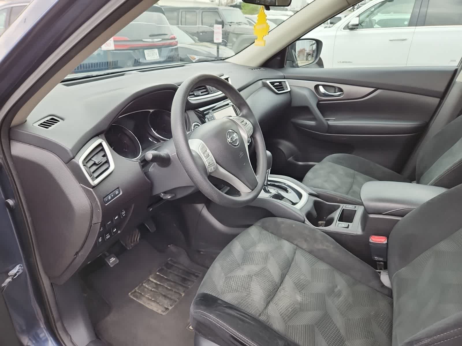 Thumbnail: 2016 Nissan Rogue - 13