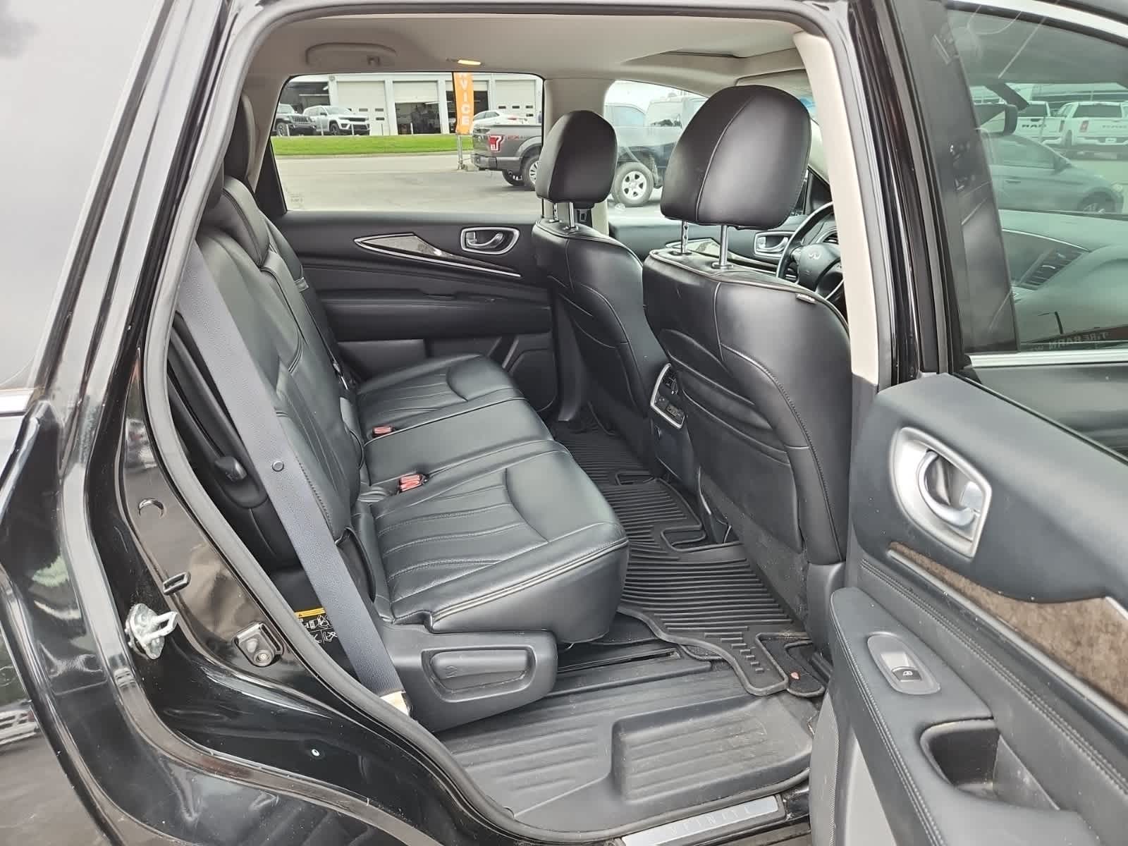 2014 INFINITI QX60  23
