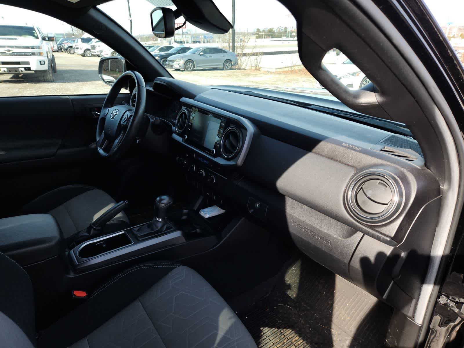 Thumbnail: 2023 Toyota Tacoma - 17