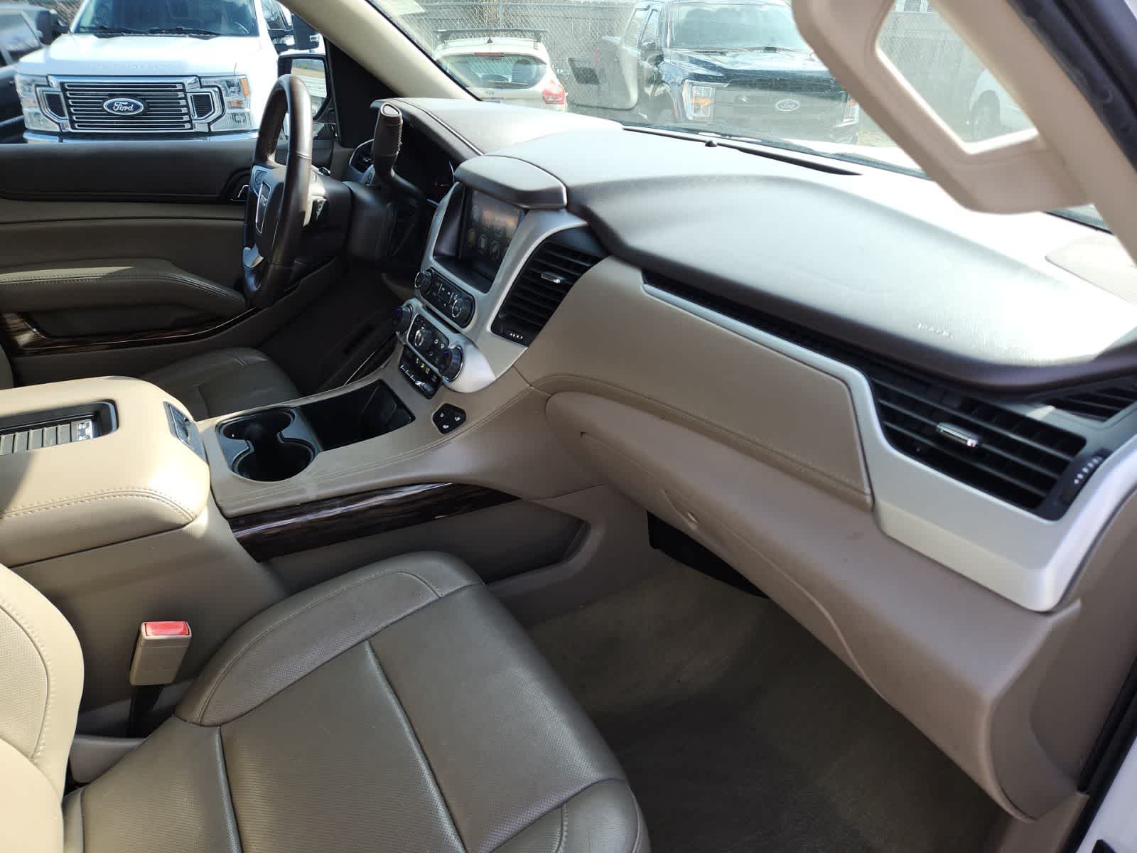 Thumbnail: 2016 GMC Yukon - 17