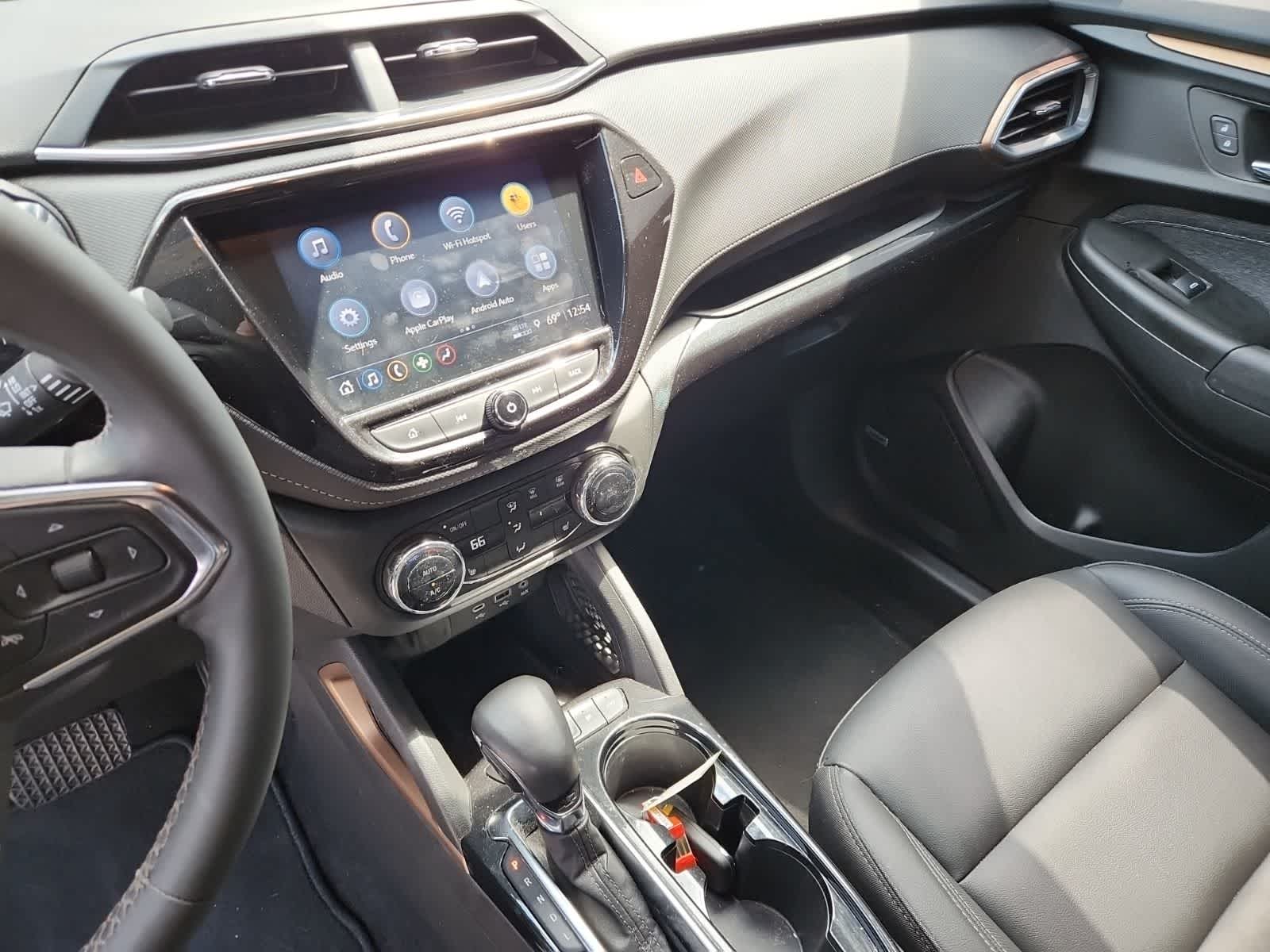 Thumbnail: 2023 Chevrolet TrailBlazer - 10