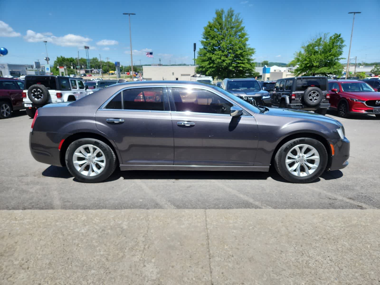 Thumbnail: 2015 Chrysler 300 - 6