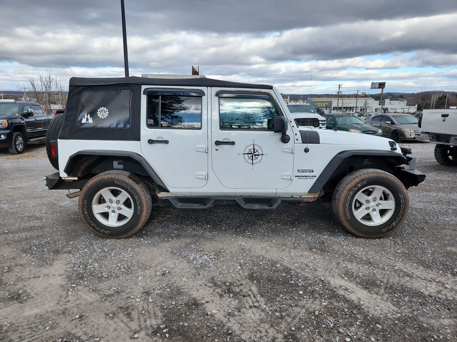 Thumbnail: 2016 Jeep Wrangler - 7