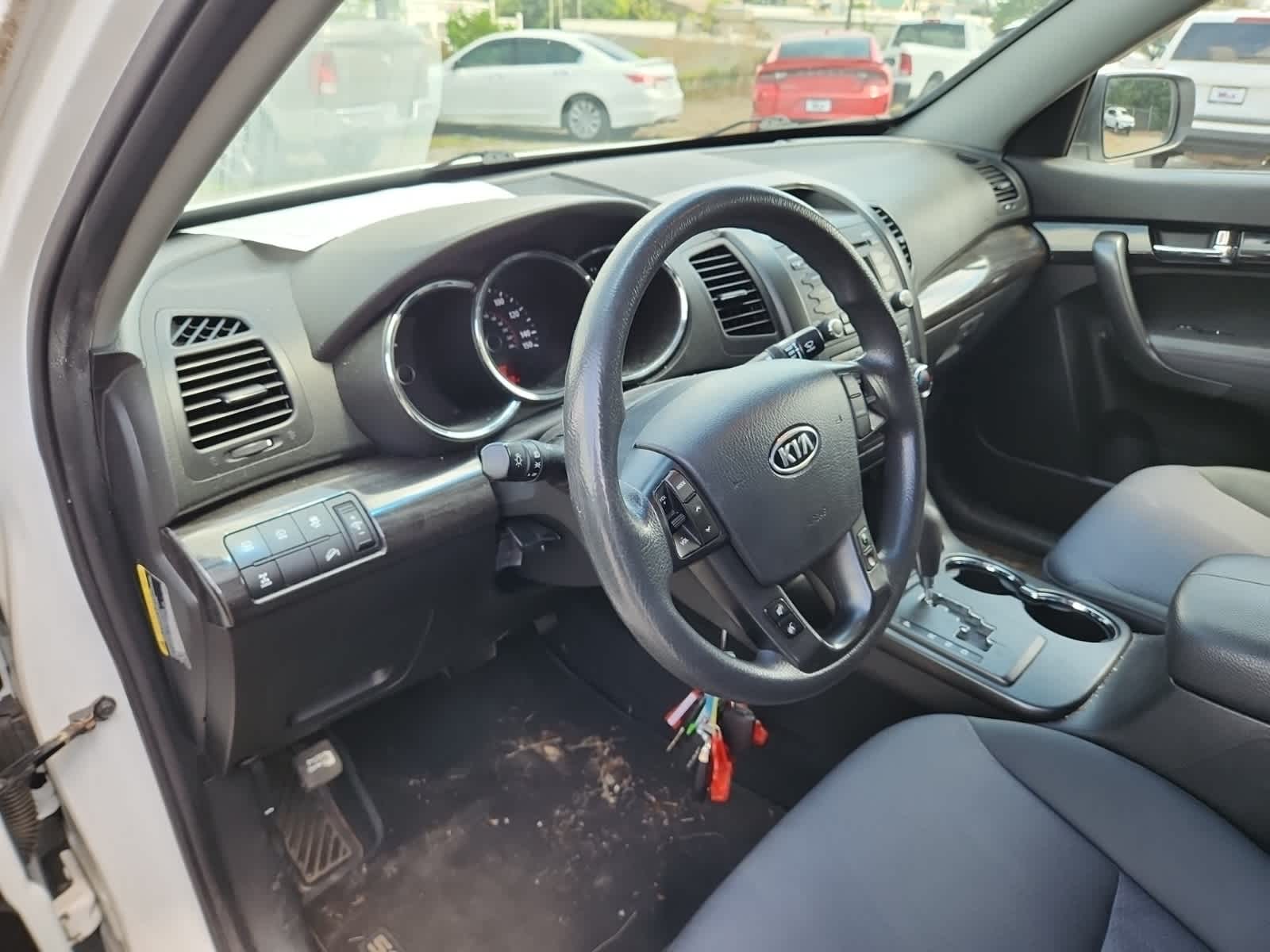 Thumbnail: 2012 Kia Sorento - 13