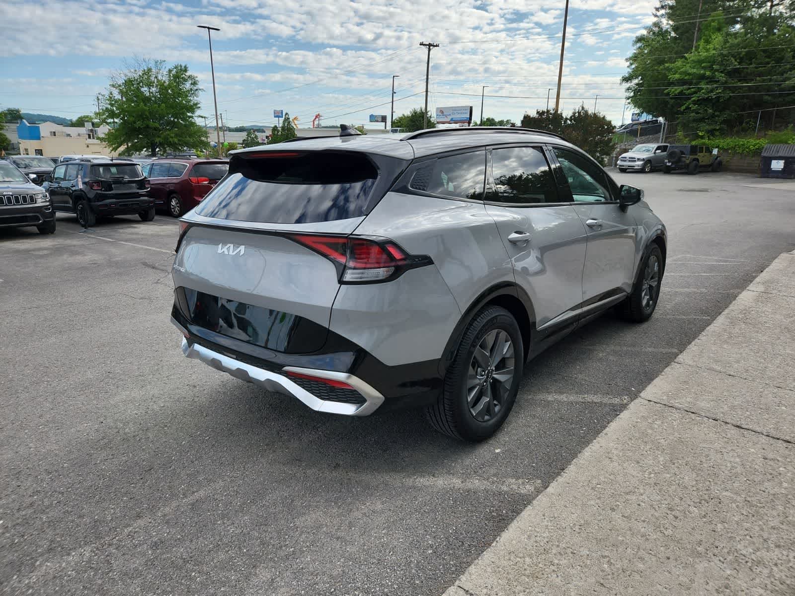 Thumbnail: 2023 Kia Sportage - 5