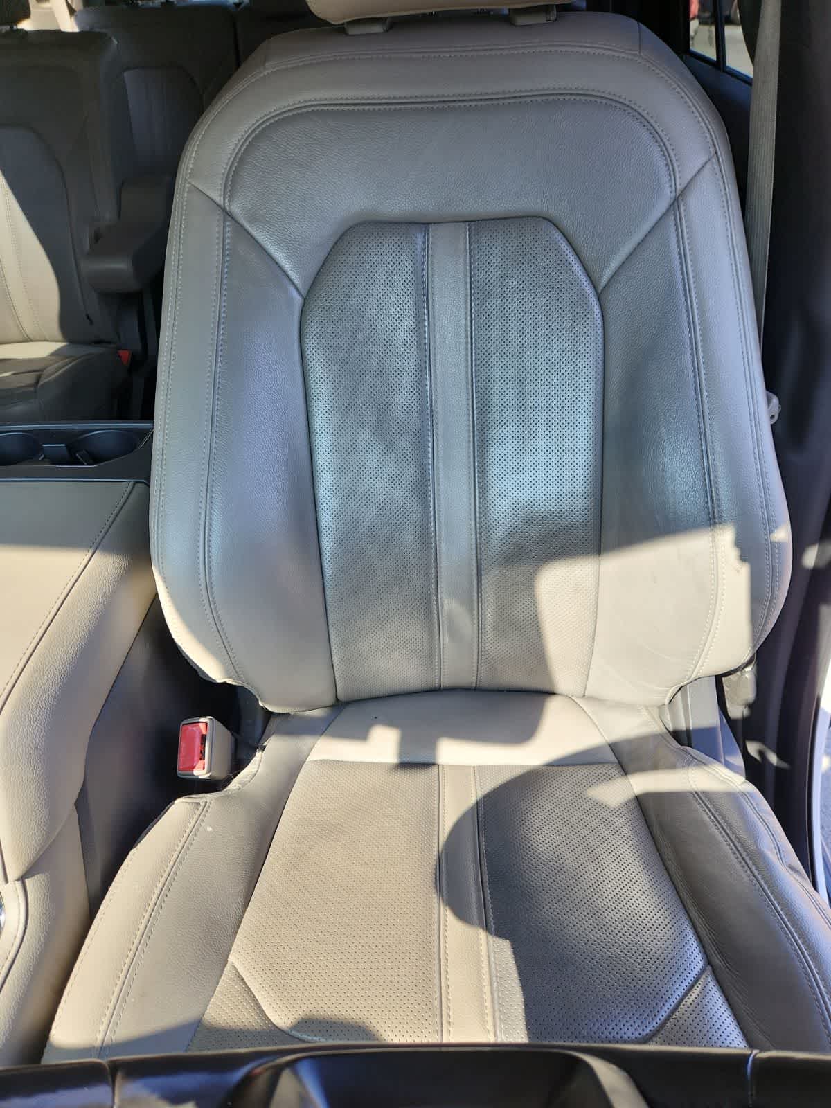 Thumbnail: 2019 Ford Expedition - 14