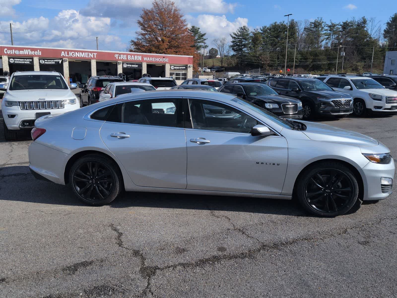 Thumbnail: 2021 Chevrolet Malibu - 9