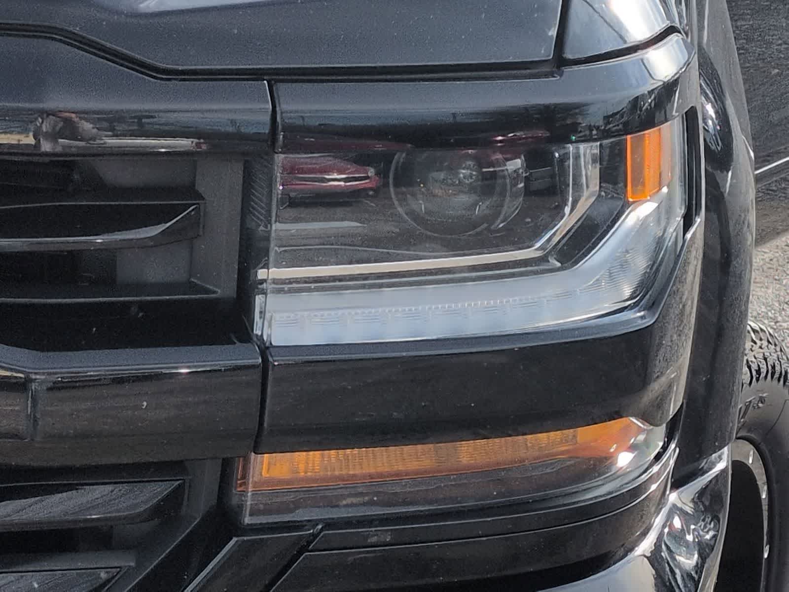 Thumbnail: 2019 Chevrolet Silverado 1500 - 11