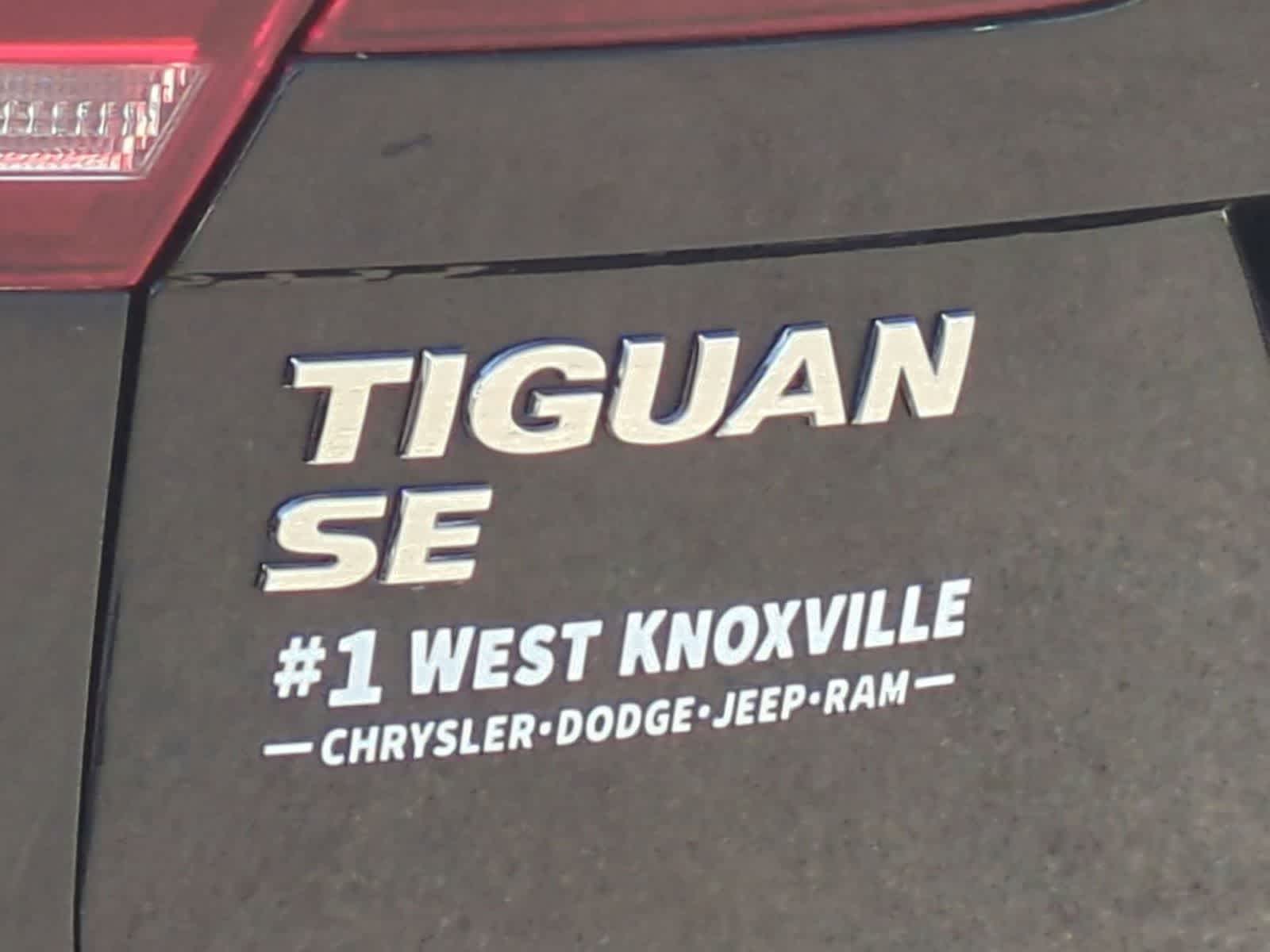 Thumbnail: 2020 Volkswagen Tiguan - 12