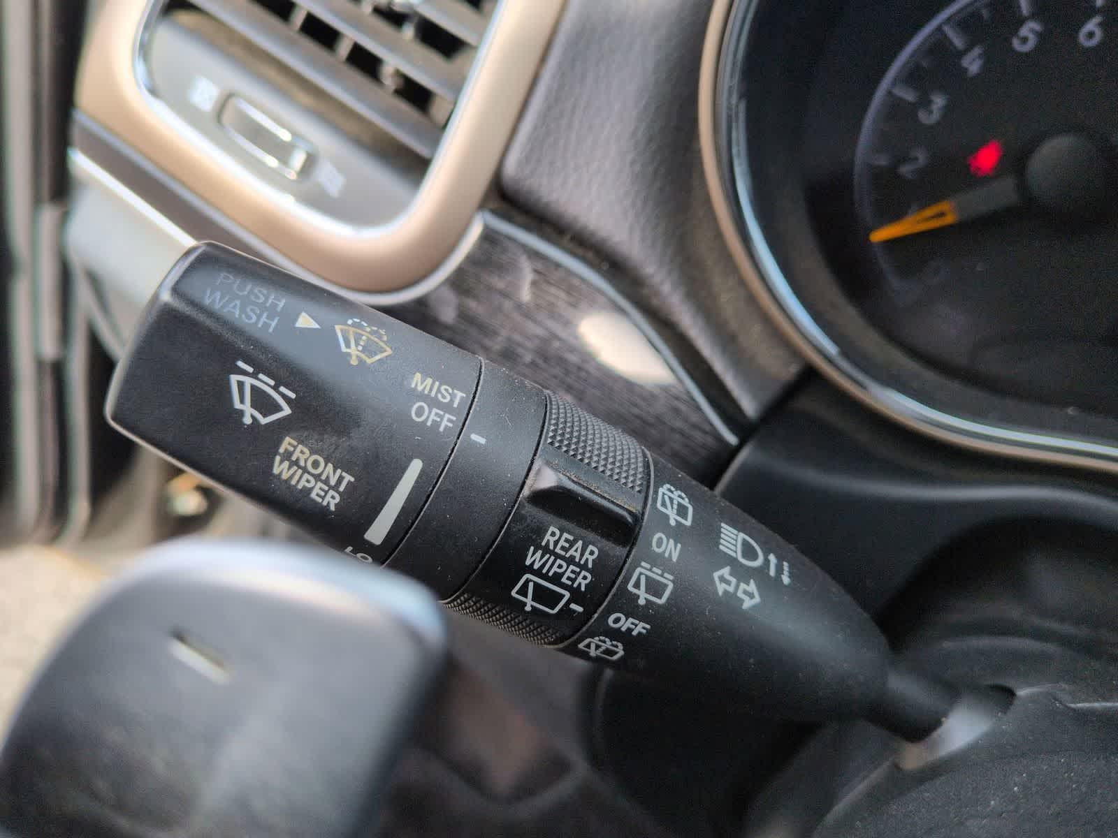 Thumbnail: 2016 Jeep Grand Cherokee - 24