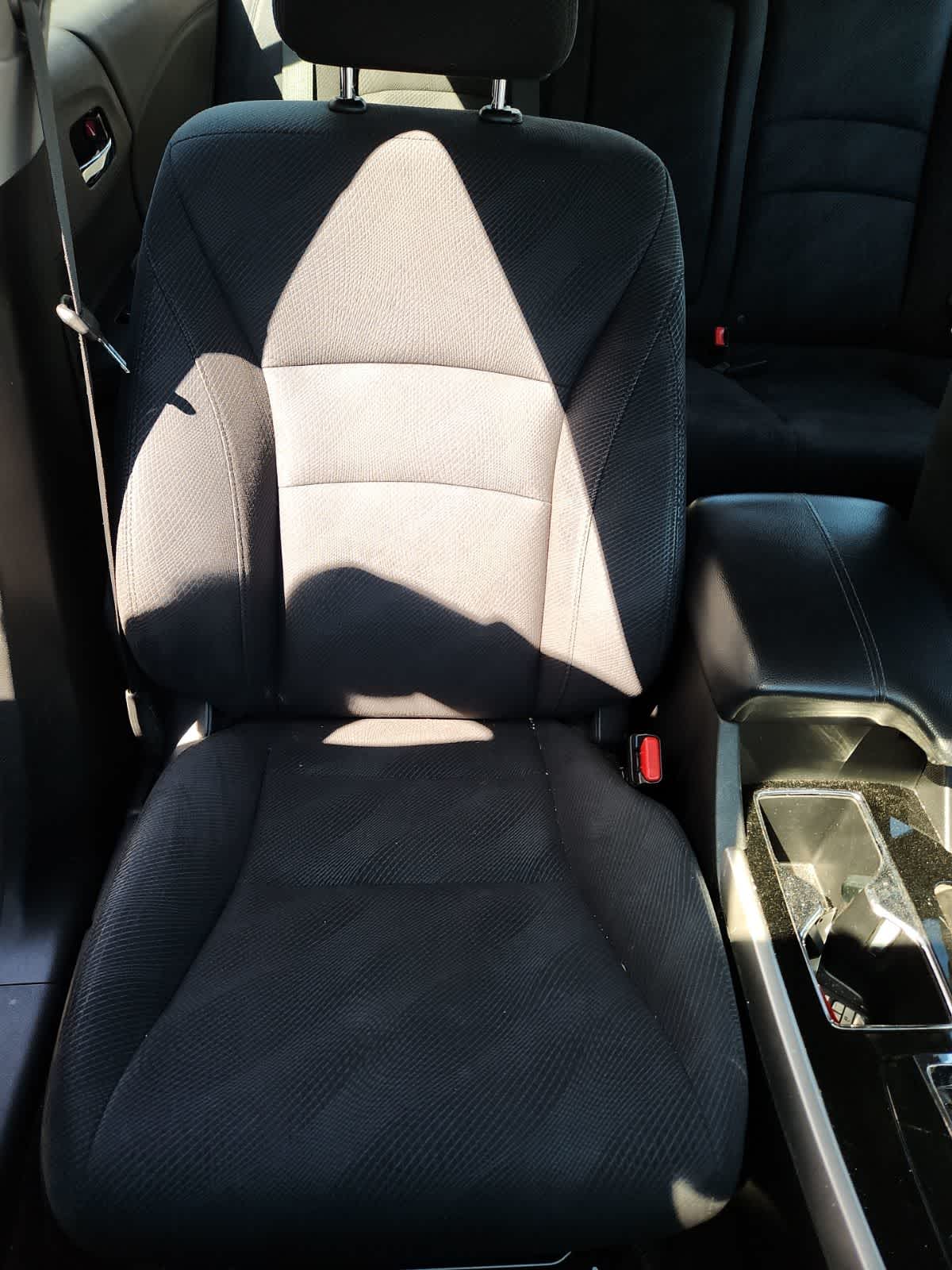 Thumbnail: 2016 Honda Accord - 18