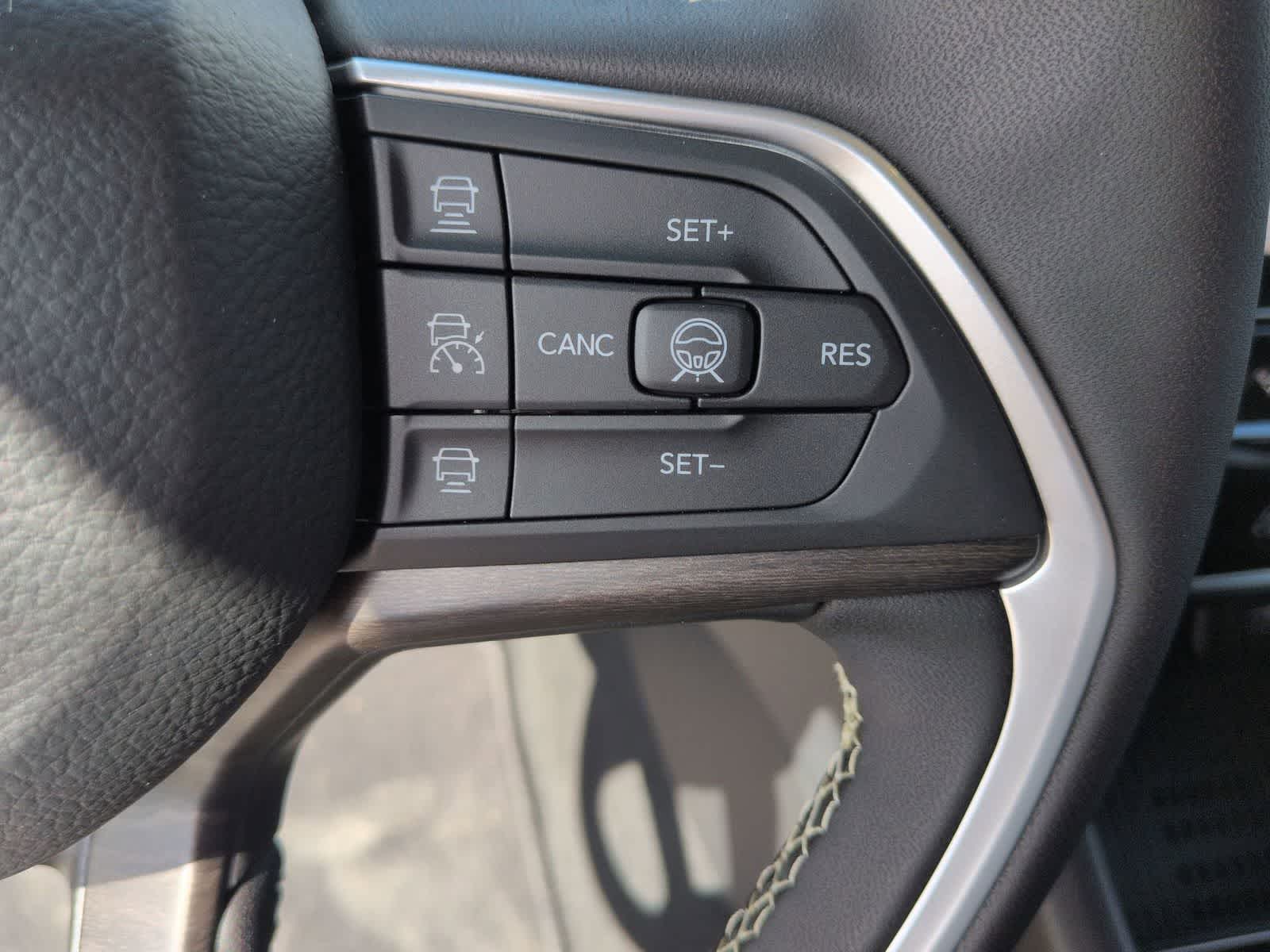 Thumbnail: 2026 Jeep Grand Cherokee - 19