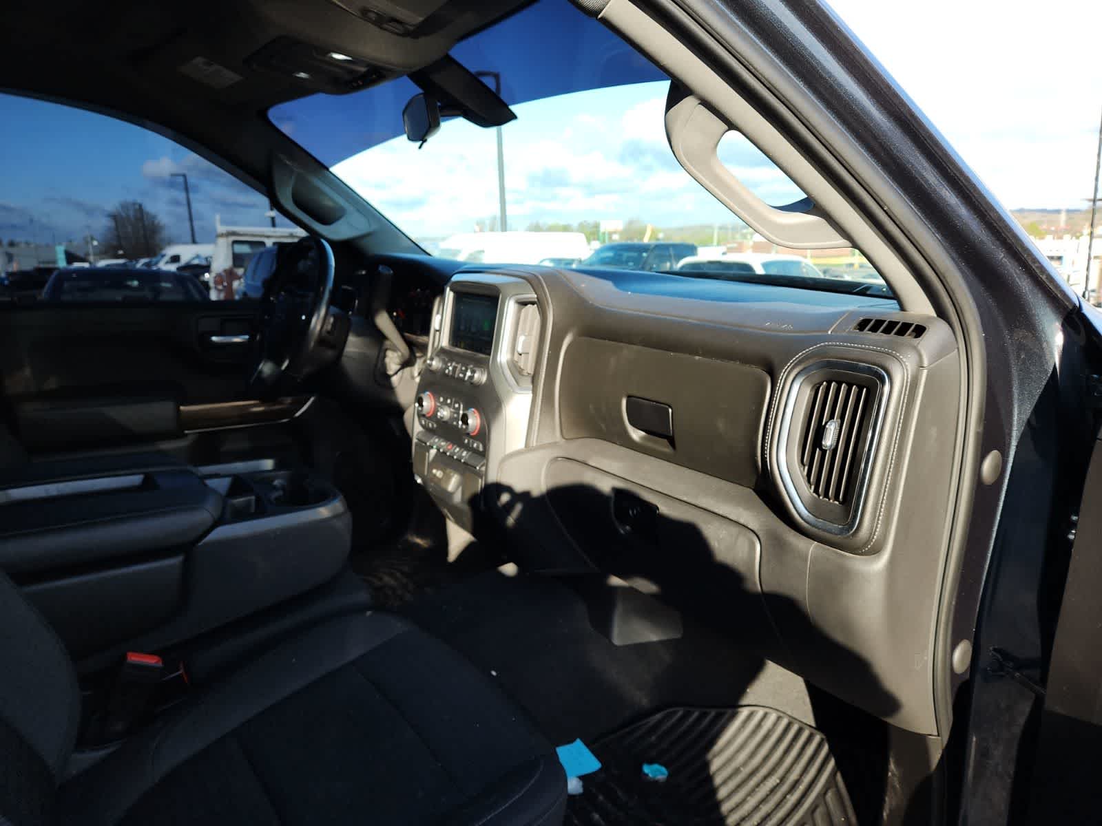 Thumbnail: 2021 Chevrolet Silverado 1500 - 17