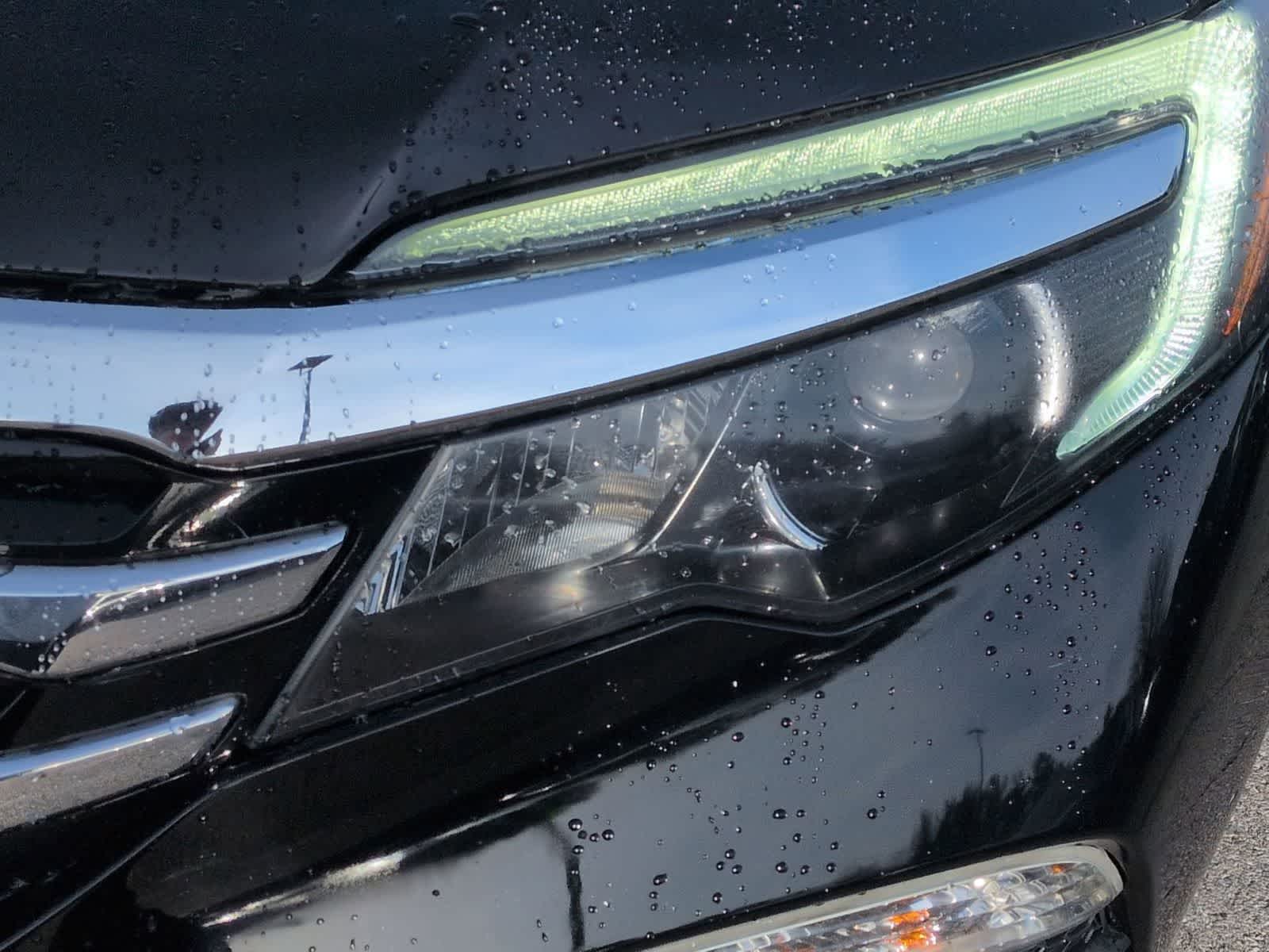 Thumbnail: 2018 Honda Pilot - 11