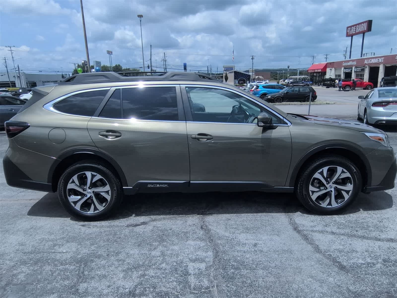 Thumbnail: 2022 Subaru Outback - 9