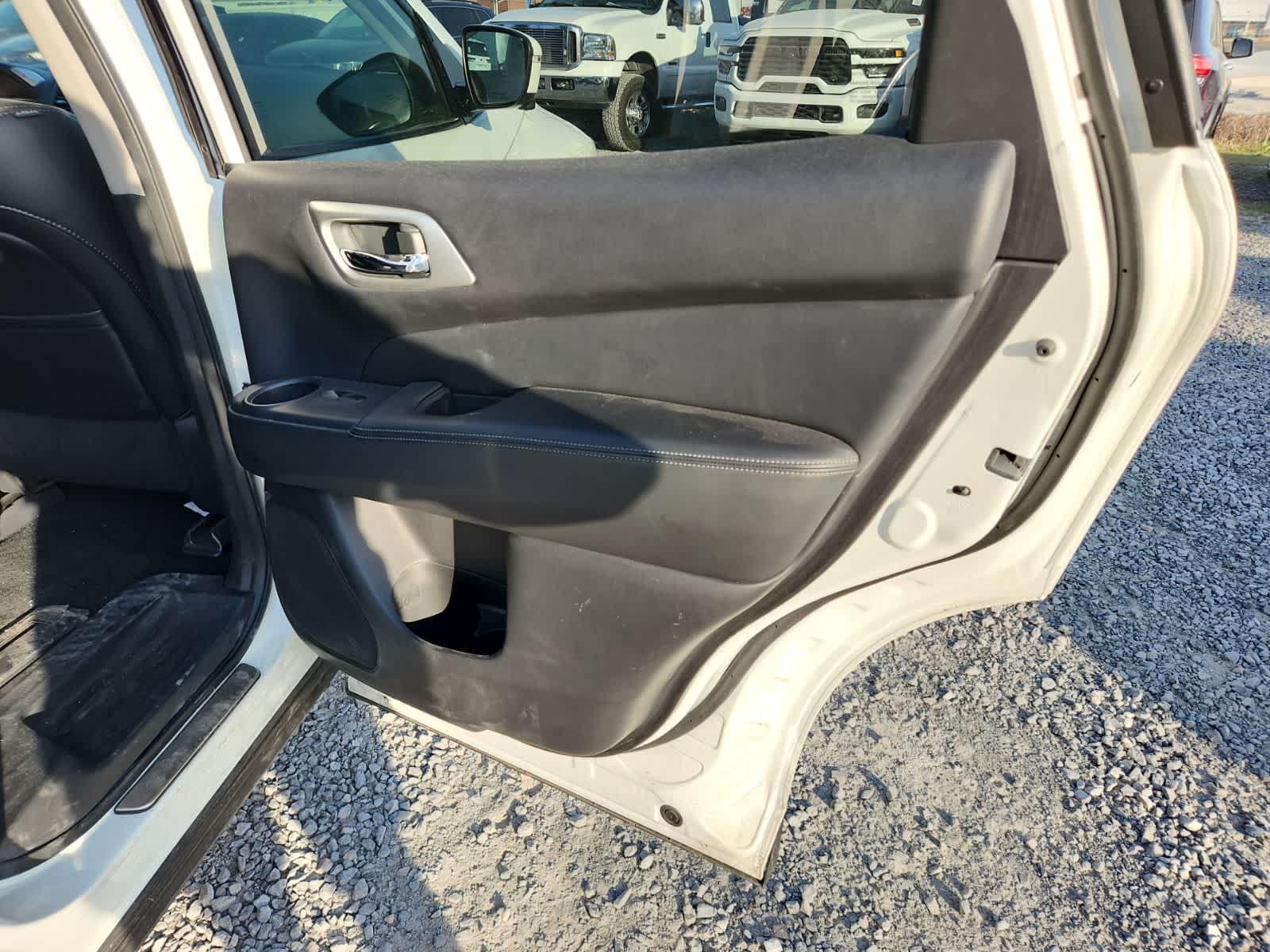 Thumbnail: 2019 Nissan Pathfinder - 23