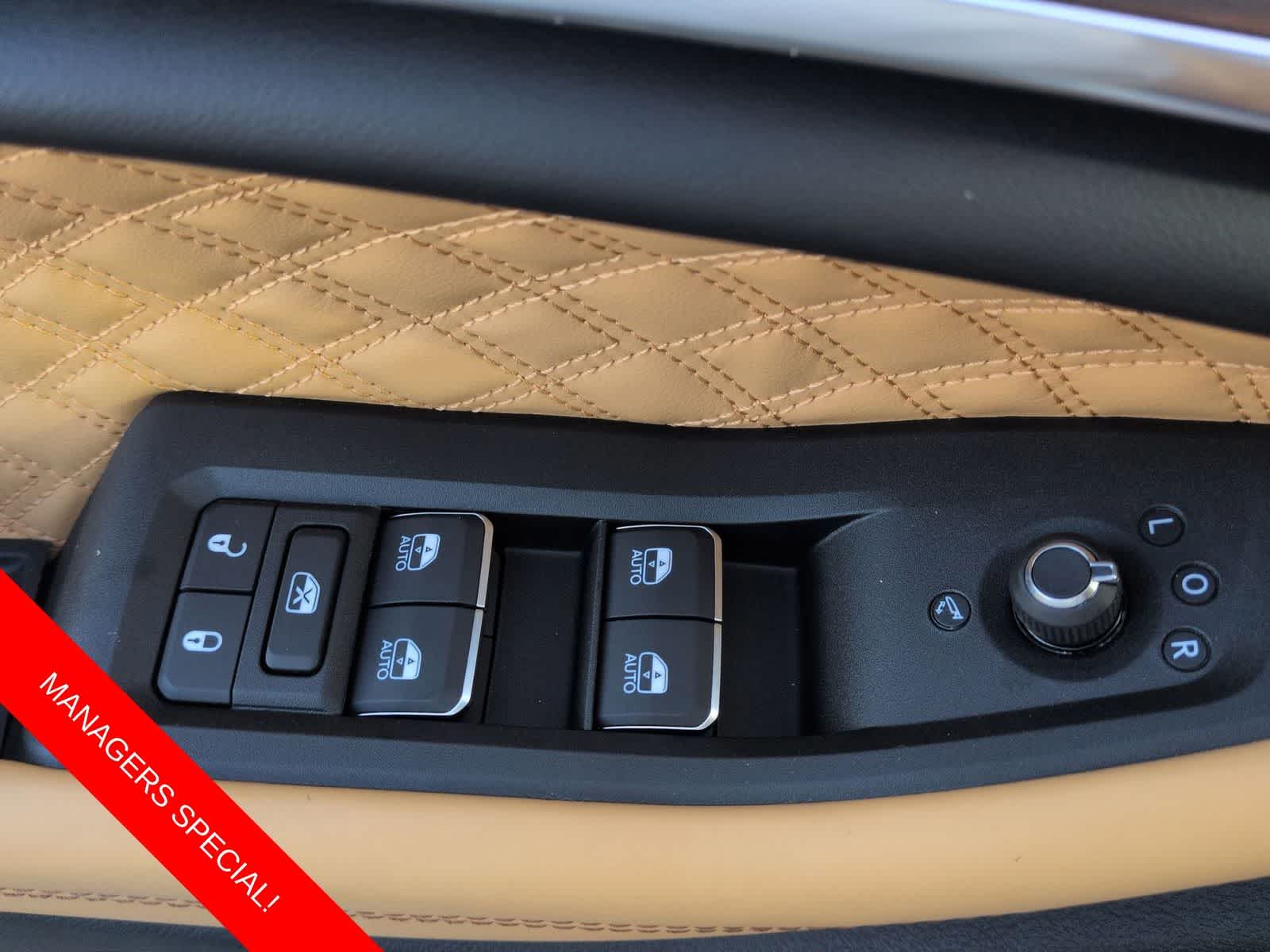 Thumbnail: 2025 Jeep Grand Cherokee - 17