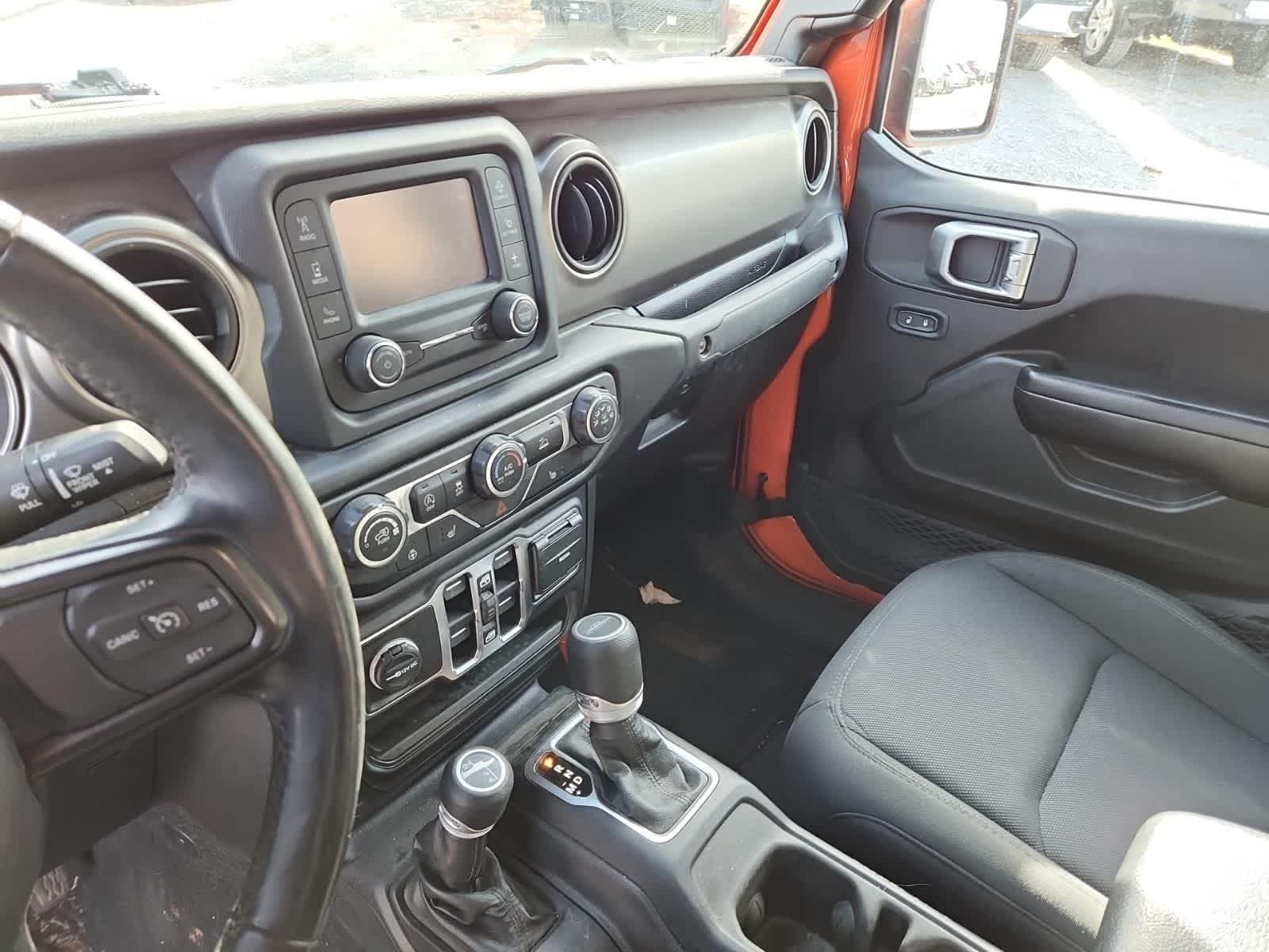 Thumbnail: 2020 Jeep Gladiator - 11