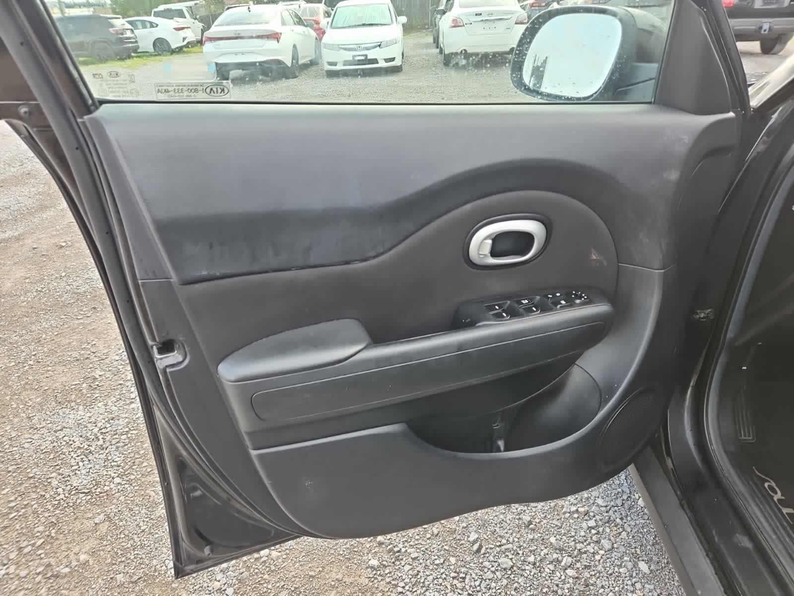 Thumbnail: 2016 Kia Soul - 16