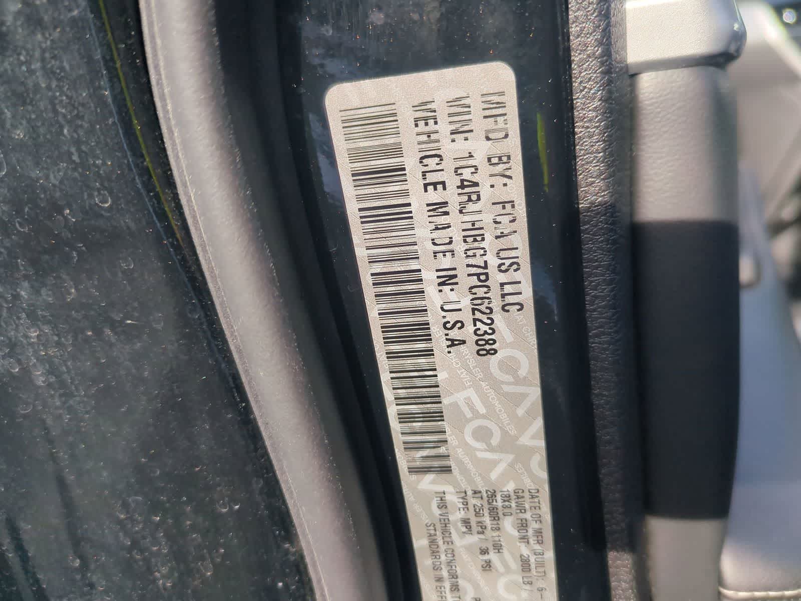 Thumbnail: 2023 Jeep Grand Cherokee - 38