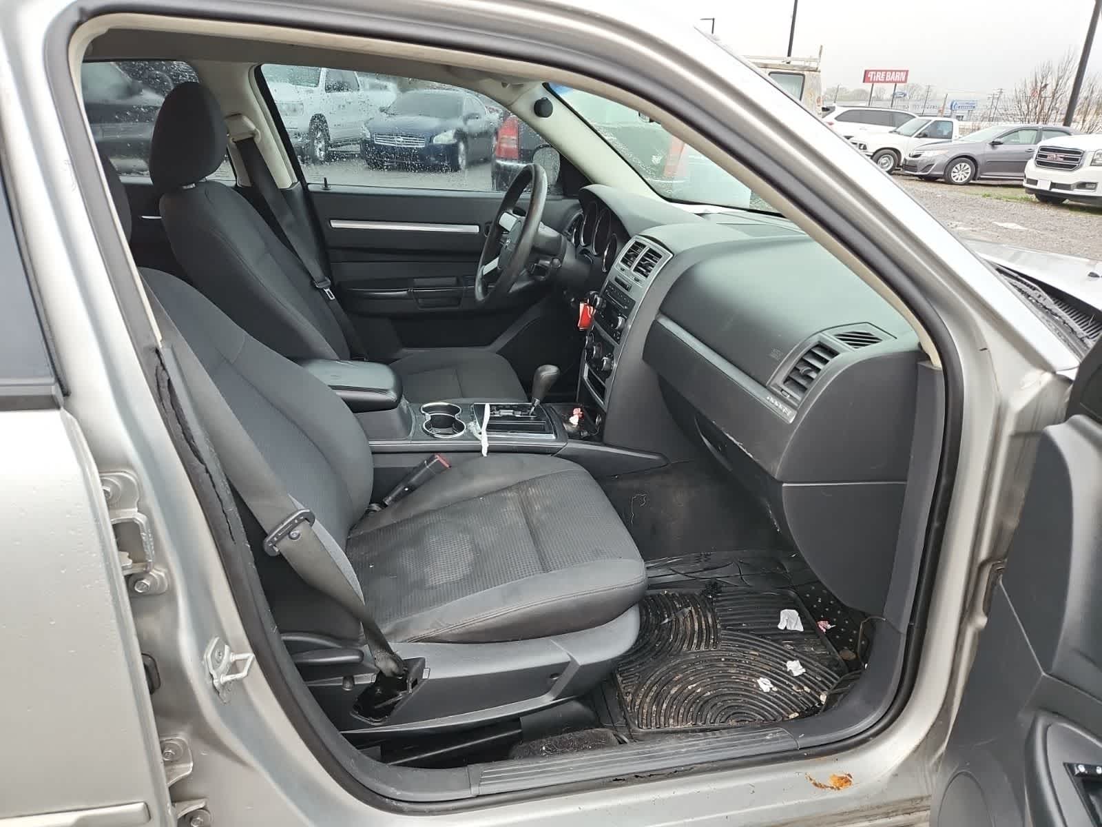 Thumbnail: 2010 Dodge Charger - 21