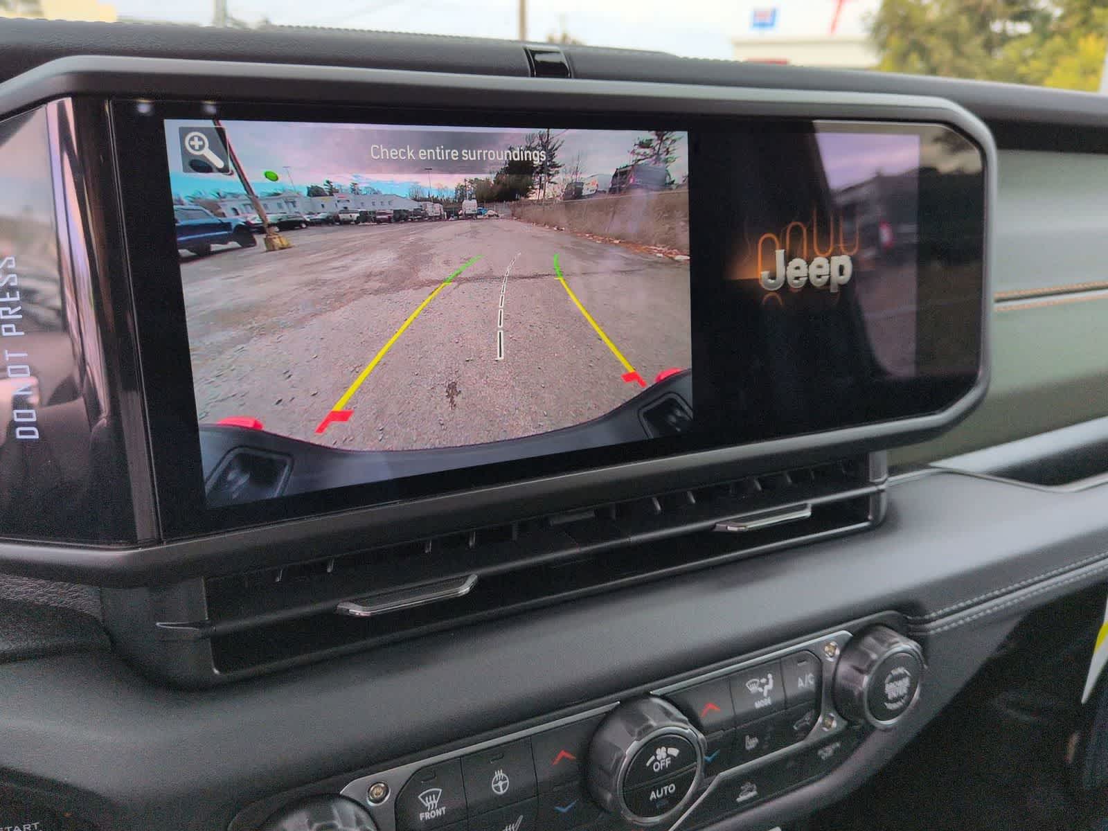 Thumbnail: 2026 Jeep Gladiator - 26