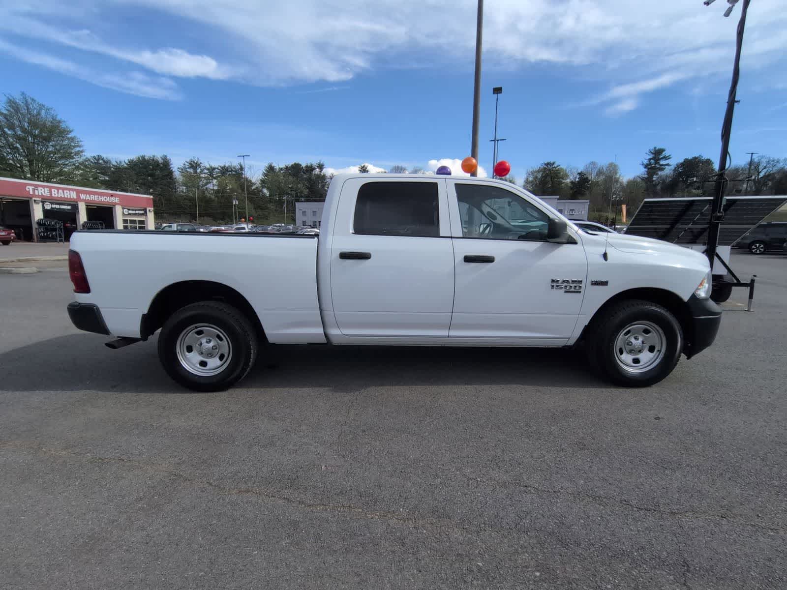 Thumbnail: 2022 RAM 1500 Classic - 9
