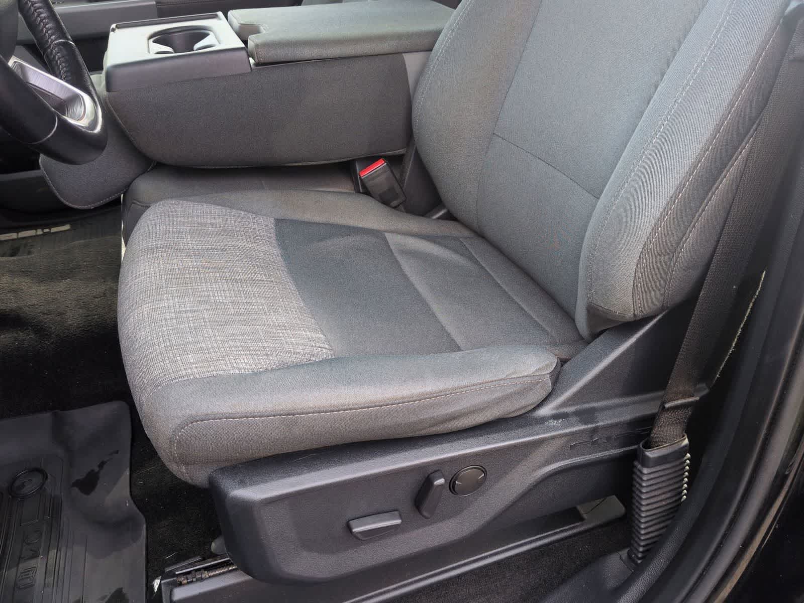 Thumbnail: 2022 Ford F-150 - 16