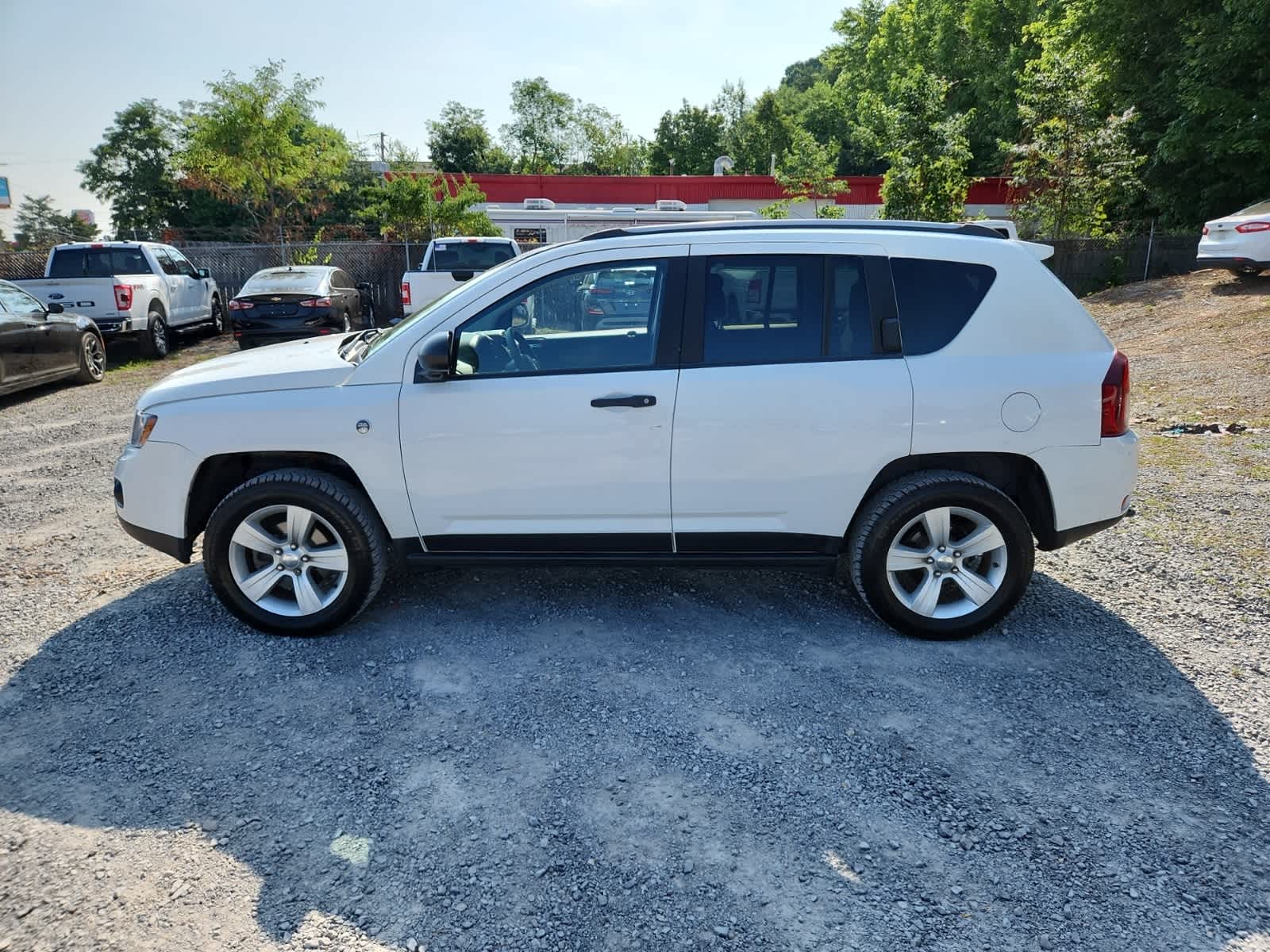 Thumbnail: 2017 Jeep Compass - 2