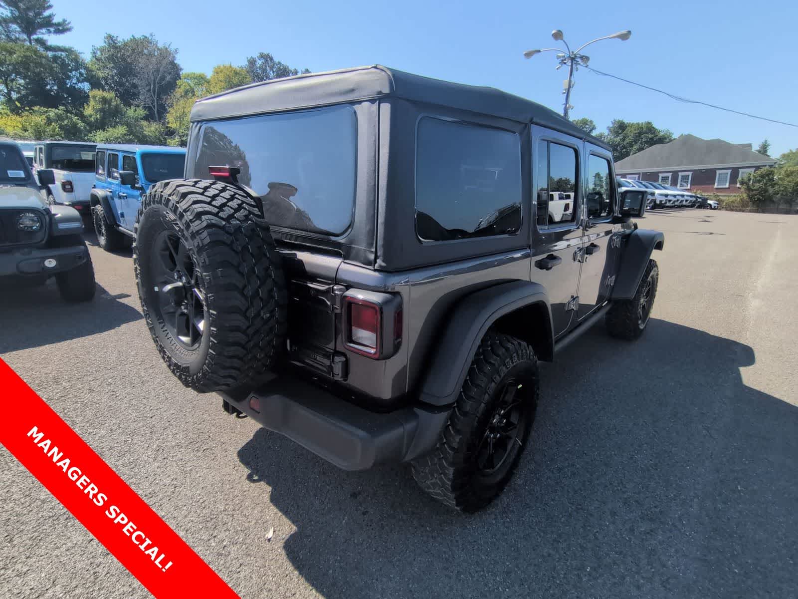 Thumbnail: 2025 Jeep Wrangler - 8