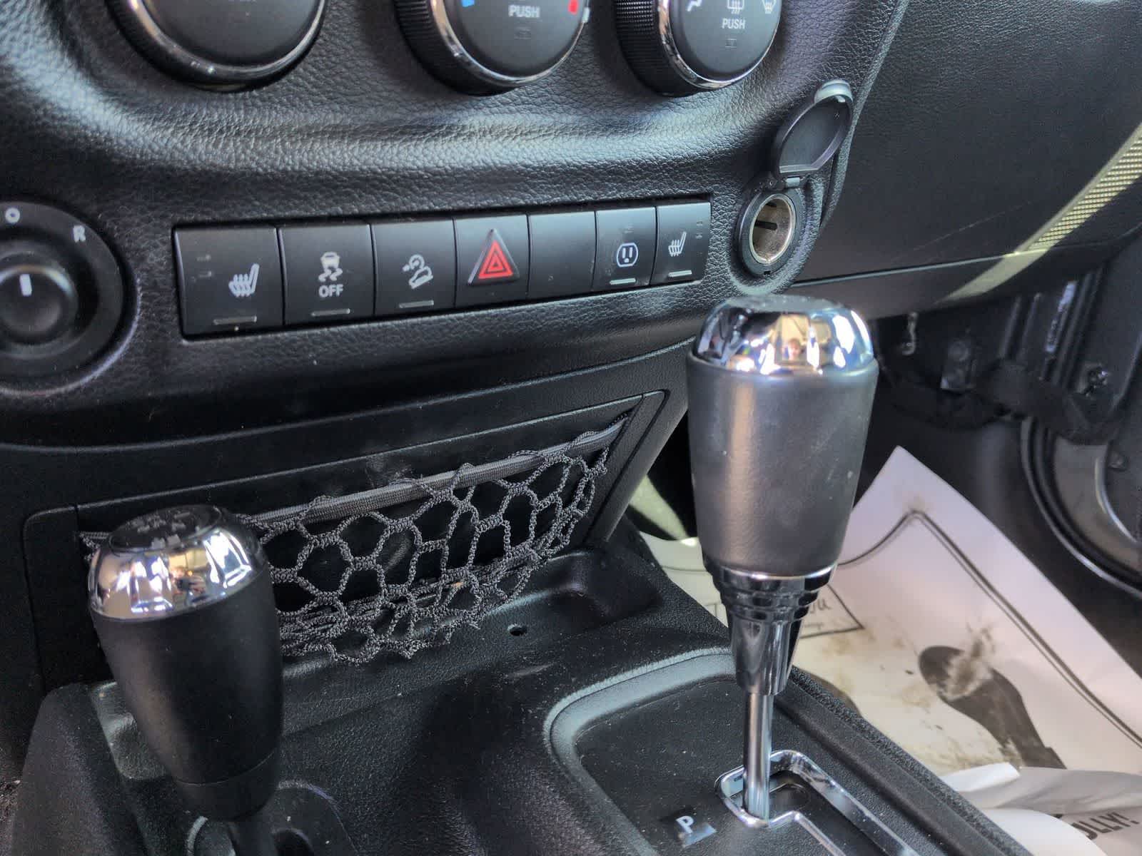 Thumbnail: 2017 Jeep Wrangler - 27