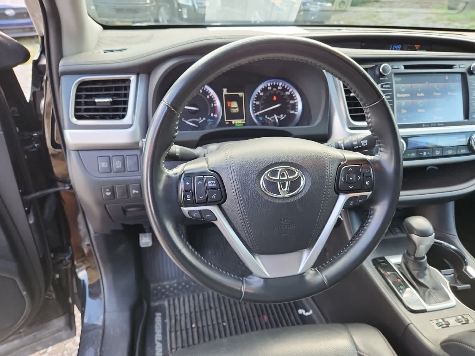 Thumbnail: 2019 Toyota Highlander - 12