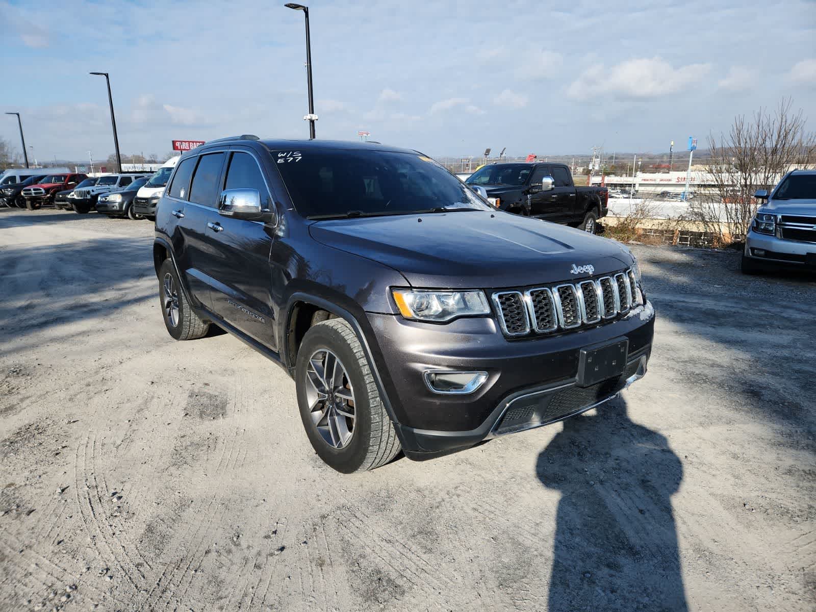 Thumbnail: 2020 Jeep Grand Cherokee - 7